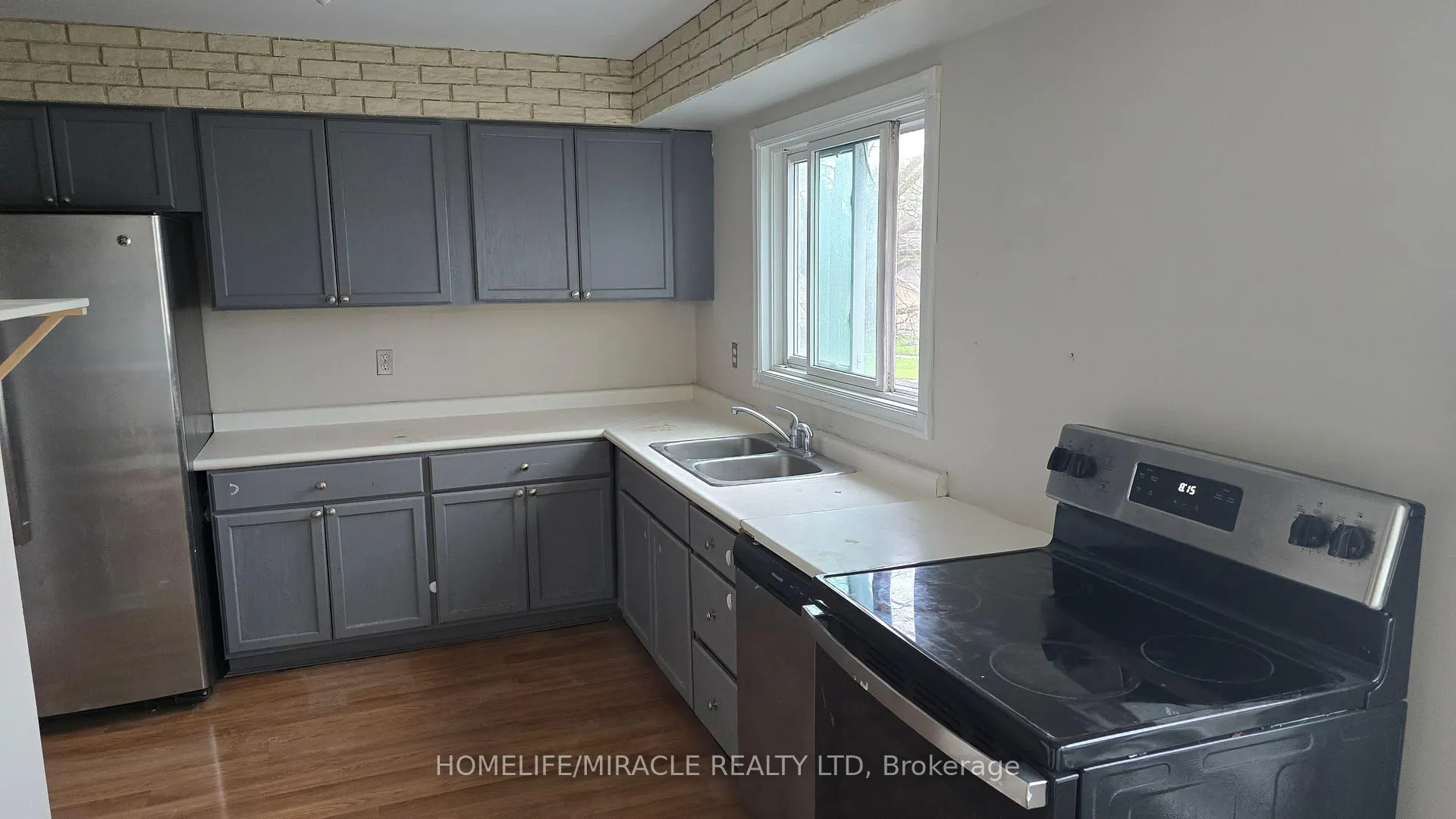 Photo 5 of Unit 42, 221 Ormond Drive, Oshawa, Samac — HOMEH