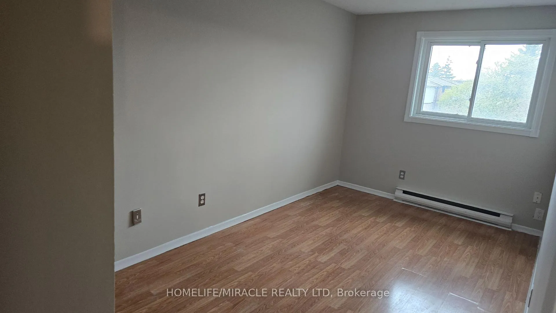Photo 7 of Unit 42, 221 Ormond Drive, Oshawa, Samac — HOMEH