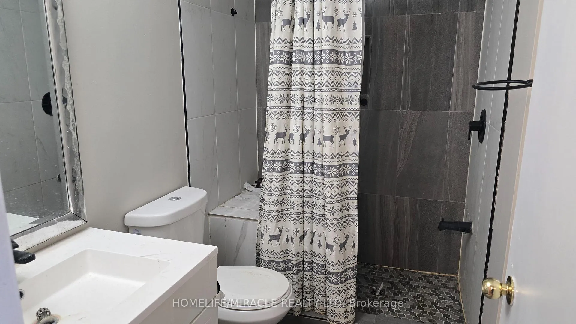 Photo 8 of Unit 42, 221 Ormond Drive, Oshawa, Samac — HOMEH