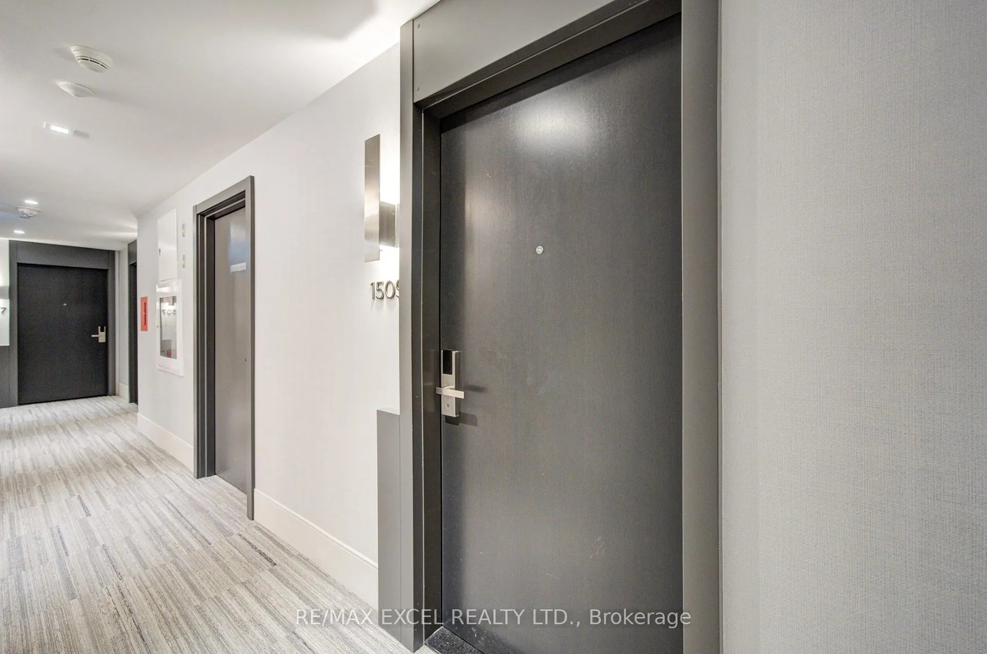 Photo 8 of Unit 1509, 38 Water Walk Drive, Markham, Unionville — HOMEH