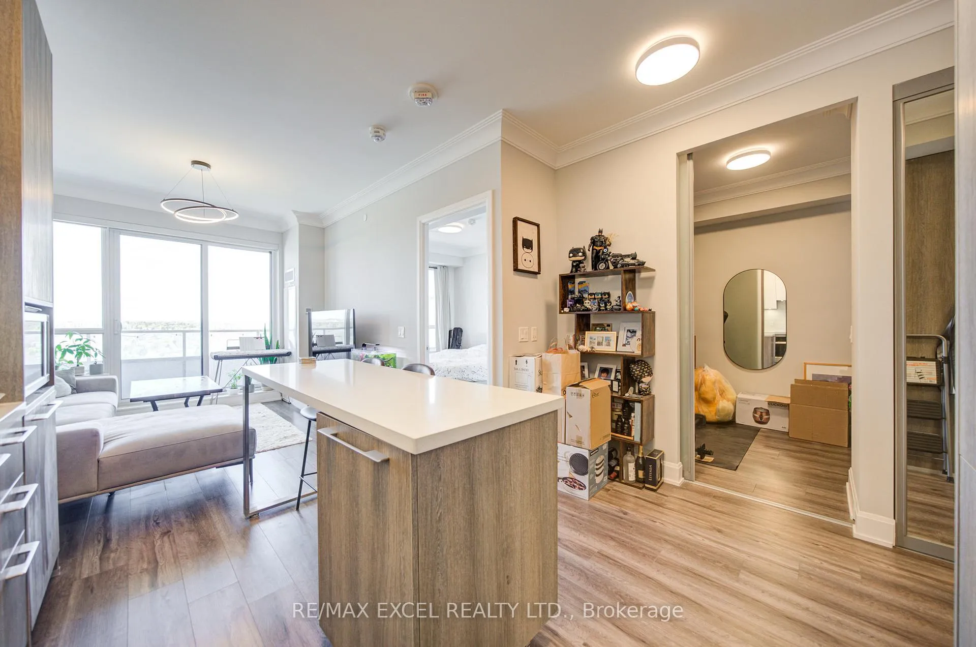 Photo 13 of Unit 1509, 38 Water Walk Drive, Markham, Unionville — HOMEH