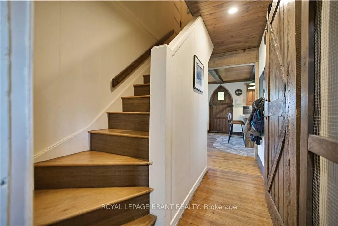 Photo 20 of 6 Churchill Drive, Brant, Paris — HOMEH