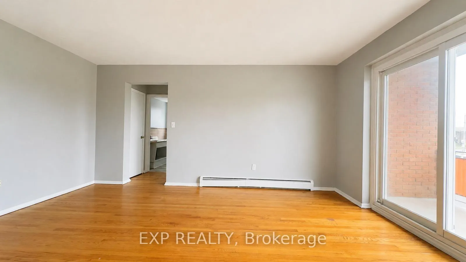 Photo 4 of Unit 9, 12 Westmount Road, Kitchener — HOMEH