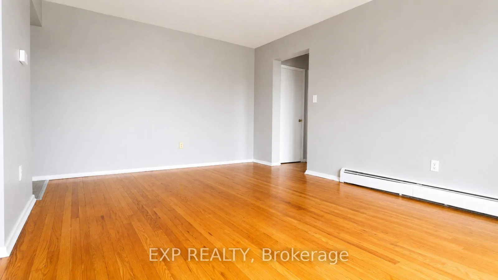 Photo 6 of Unit 9, 12 Westmount Road, Kitchener — HOMEH