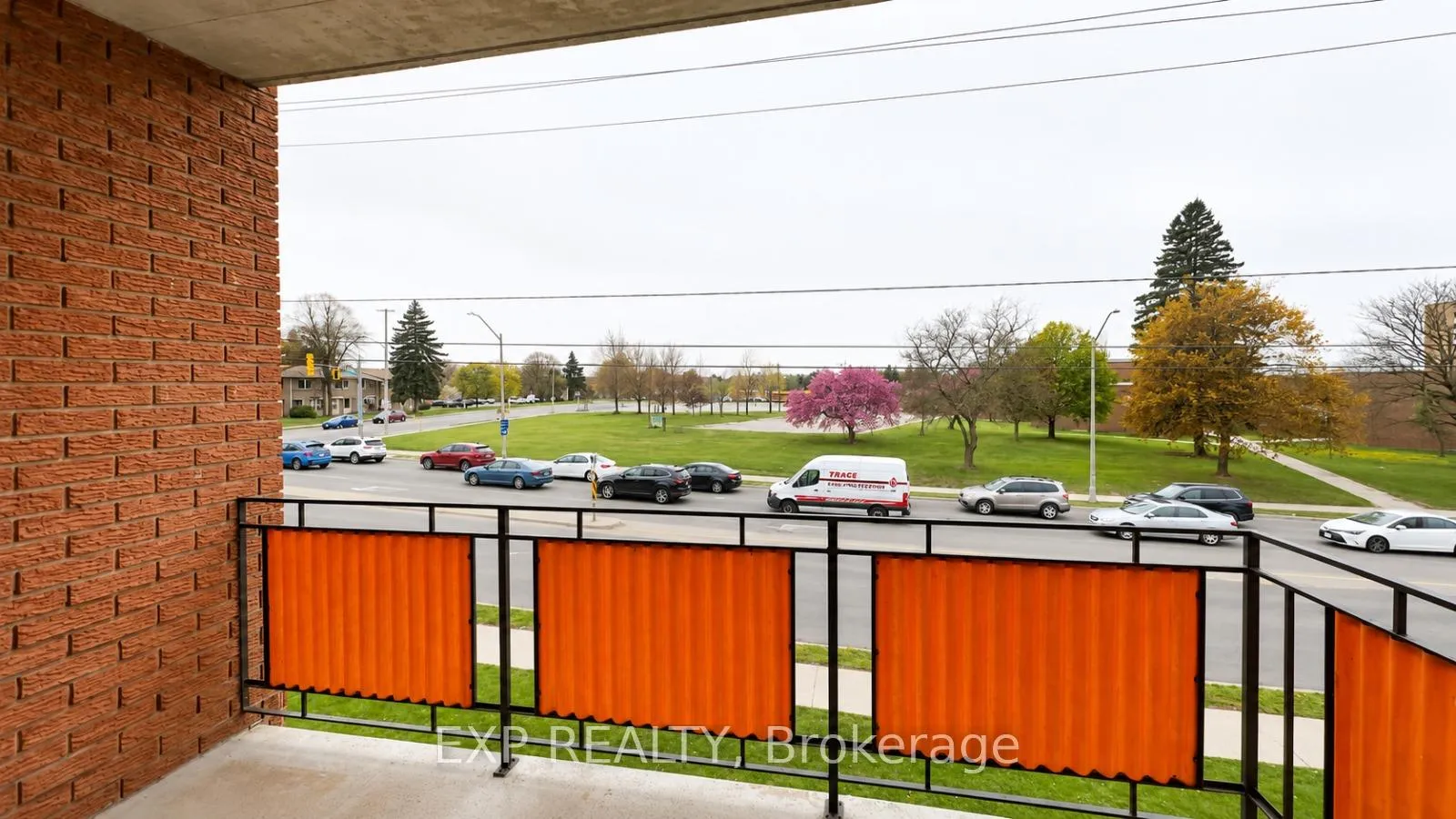 Photo 11 of Unit 9, 12 Westmount Road, Kitchener — HOMEH