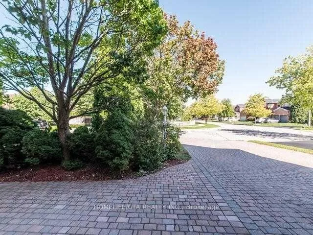 Photo 8 of Unit Basement, 22 Daines Drive, Whitby, Rolling Acres — HOMEH