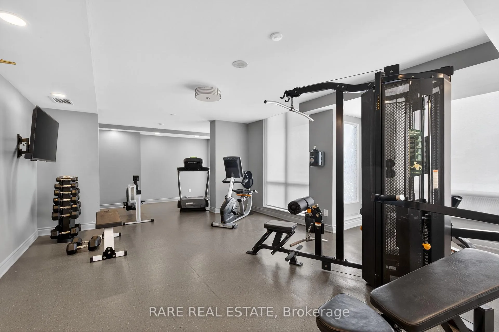 Photo 12 of Unit 702, 1801 Bayview Avenue, Toronto, Leaside — HOMEH
