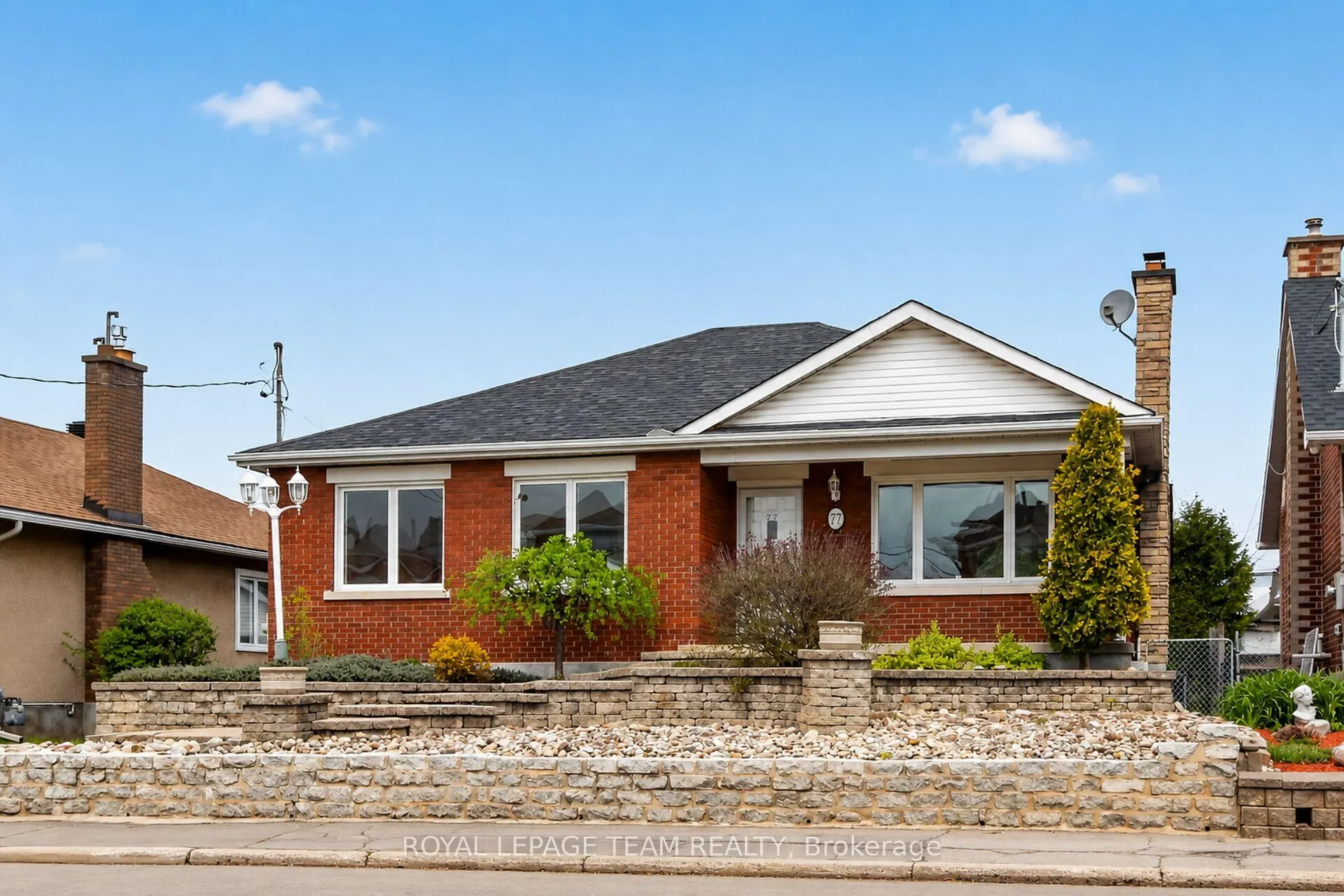 Photo 2 of 77 West Presland Road, Ottawa, Overbrook — HOMEH