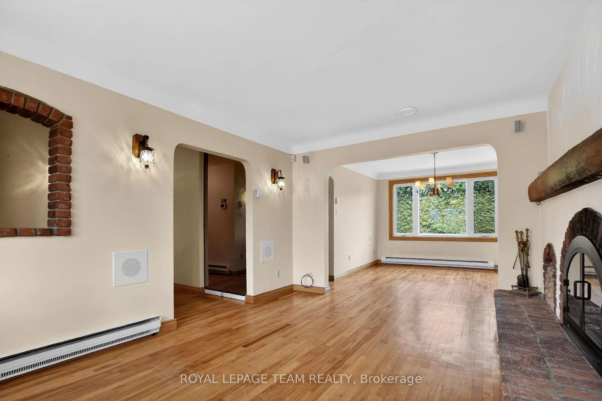 Photo 8 of 77 West Presland Road, Ottawa, Overbrook — HOMEH