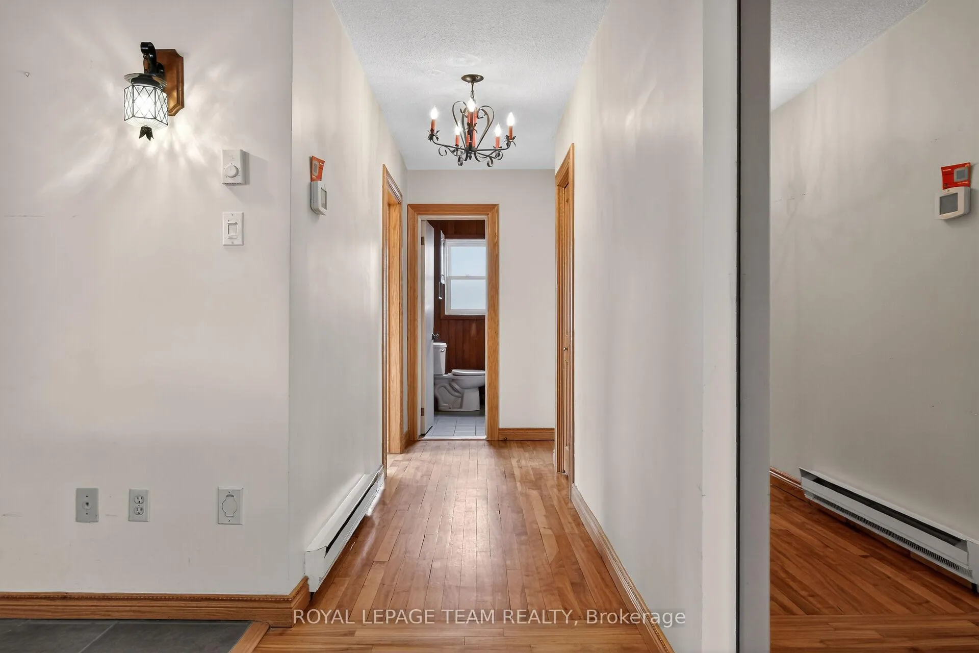 Photo 14 of 77 West Presland Road, Ottawa, Overbrook — HOMEH