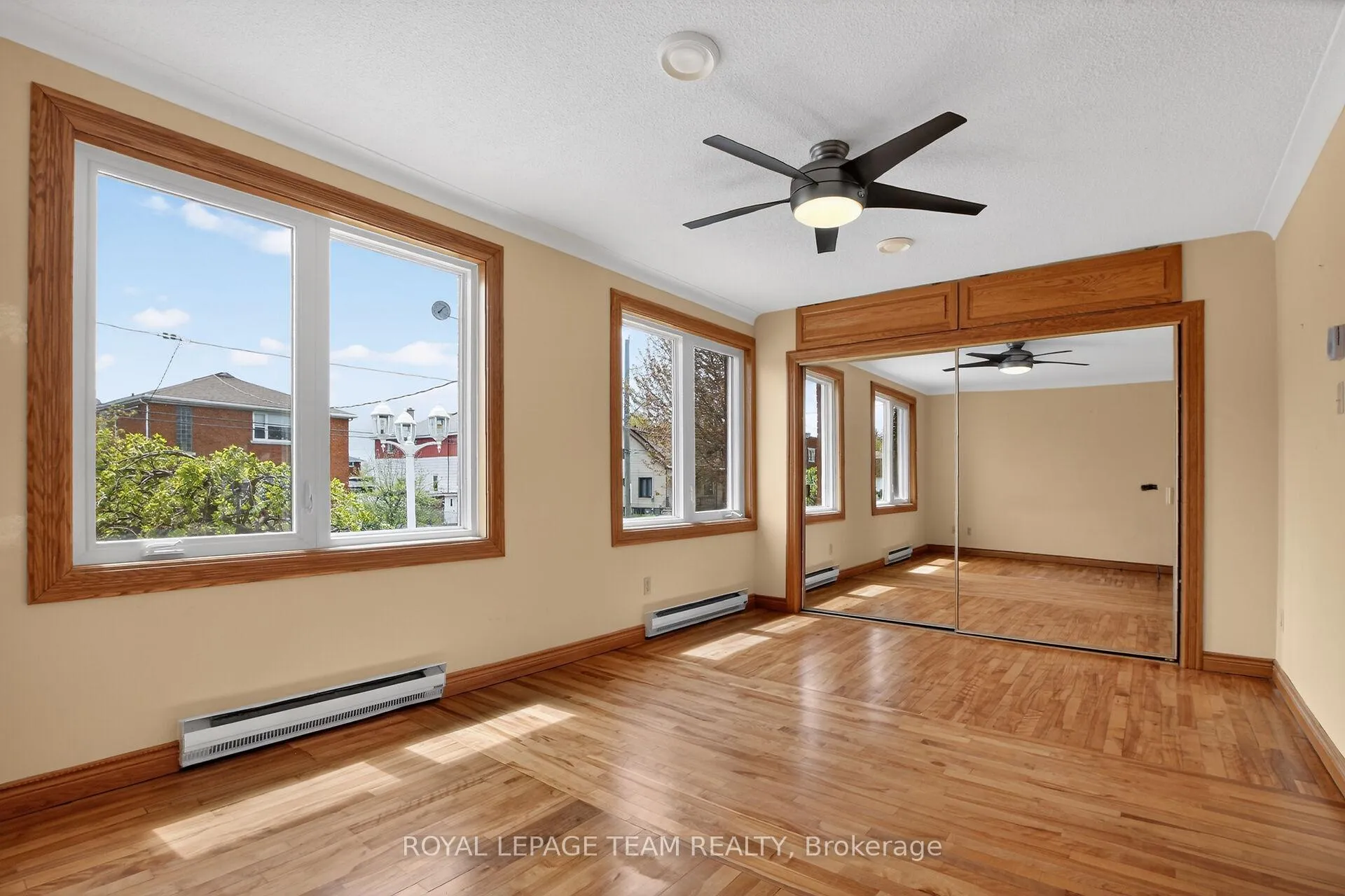 Photo 16 of 77 West Presland Road, Ottawa, Overbrook — HOMEH