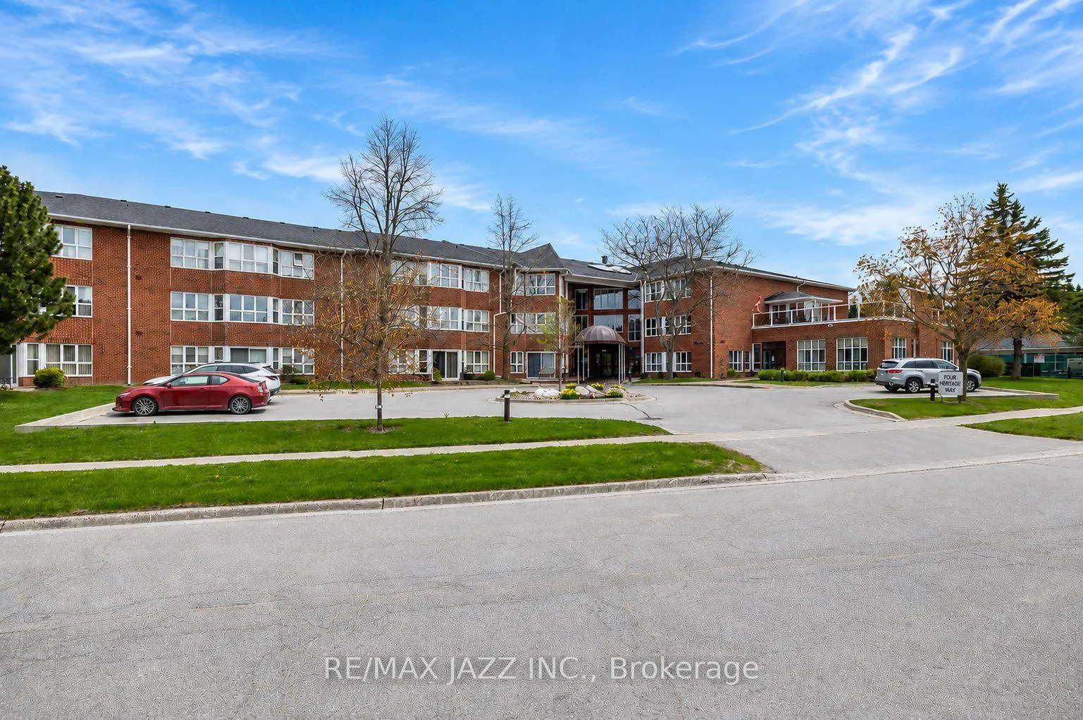 Photo 2 of Unit 106, 4 Heritage Way, Kawartha Lakes, Lindsay — HOMEH