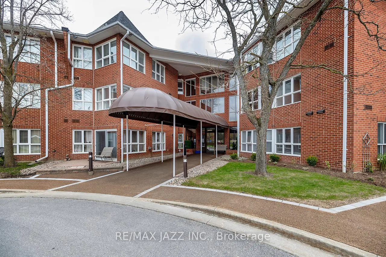 Photo 4 of Unit 106, 4 Heritage Way, Kawartha Lakes, Lindsay — HOMEH