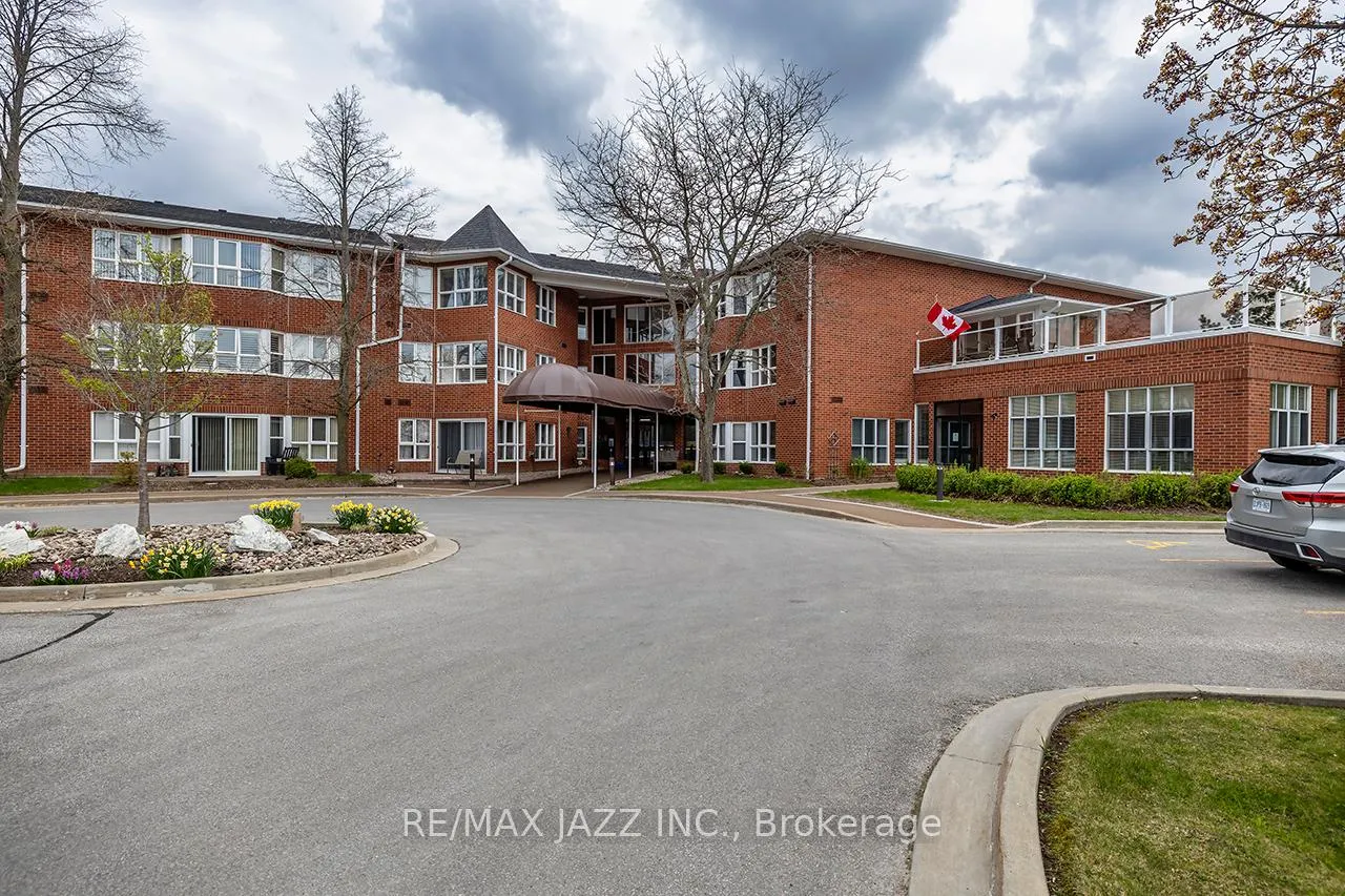 Photo 5 of Unit 106, 4 Heritage Way, Kawartha Lakes, Lindsay — HOMEH