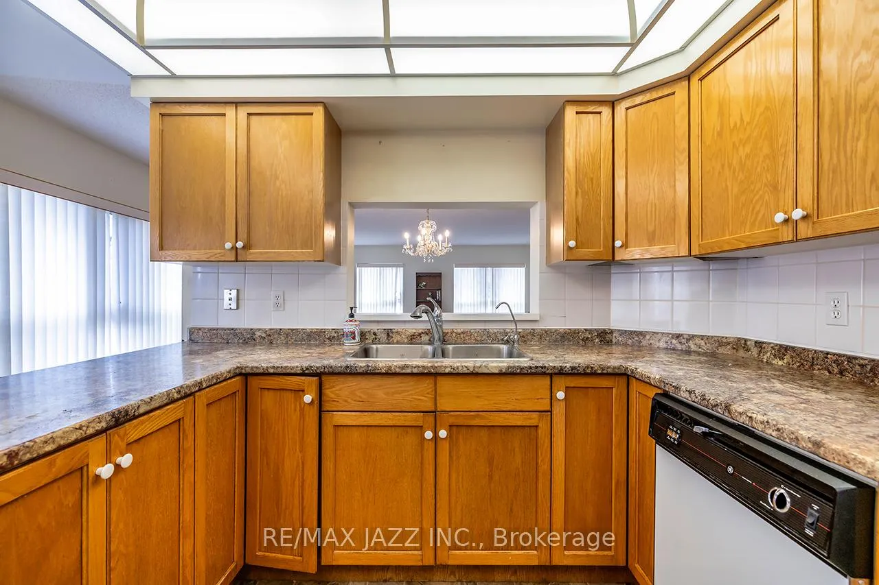 Photo 15 of Unit 106, 4 Heritage Way, Kawartha Lakes, Lindsay — HOMEH