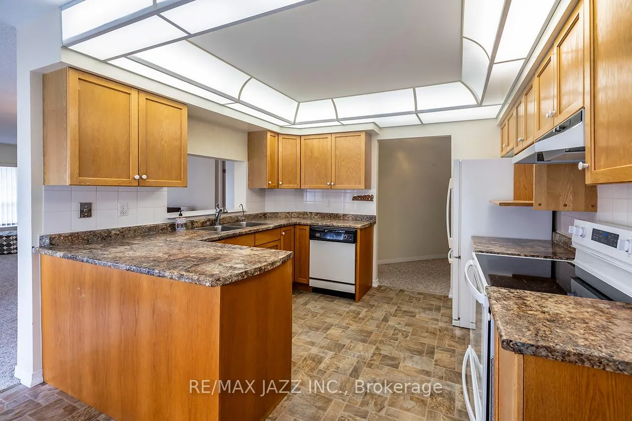 Photo 16 of Unit 106, 4 Heritage Way, Kawartha Lakes, Lindsay — HOMEH