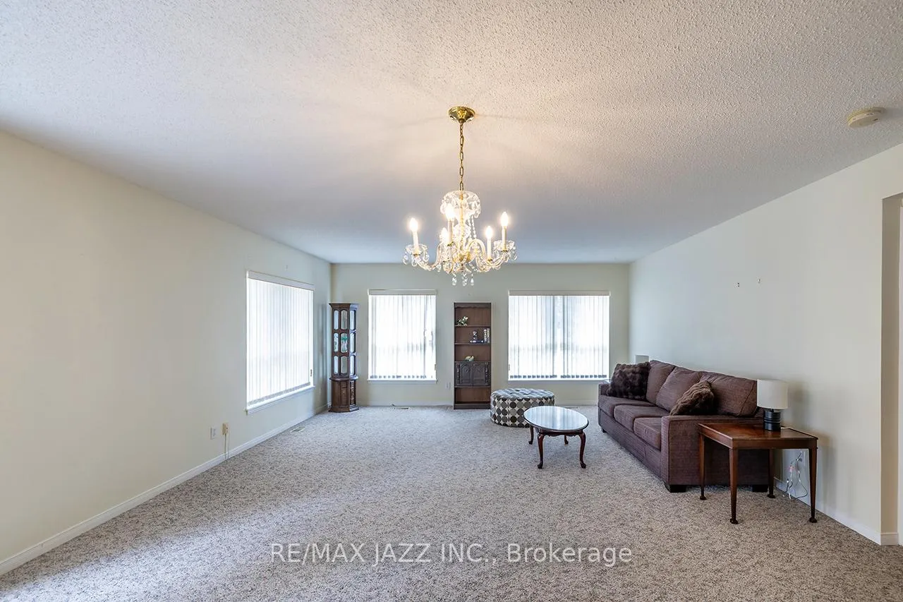 Photo 32 of Unit 106, 4 Heritage Way, Kawartha Lakes, Lindsay — HOMEH