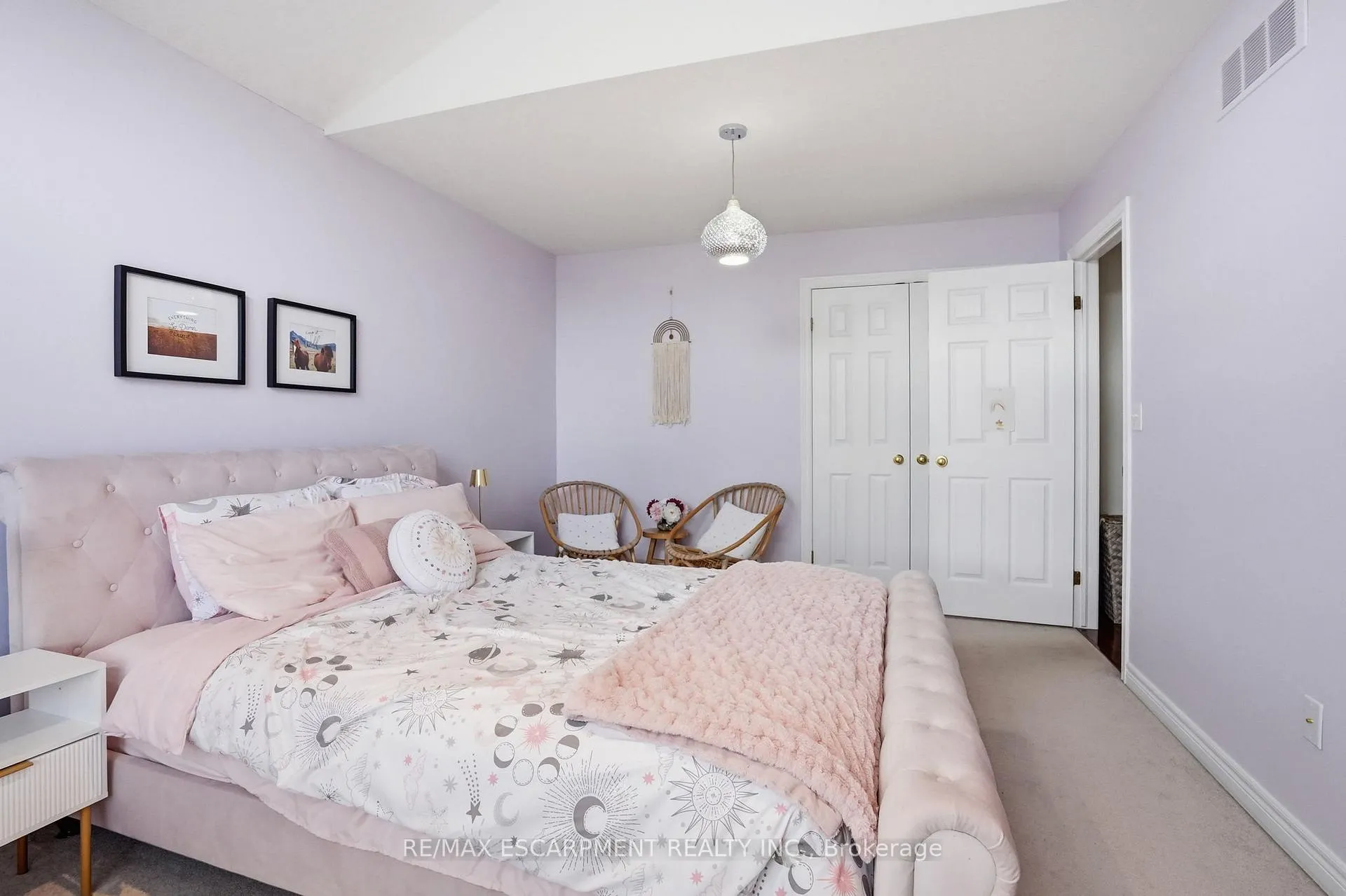 Photo 29 of 20 Commando Court, Hamilton, Waterdown — HOMEH