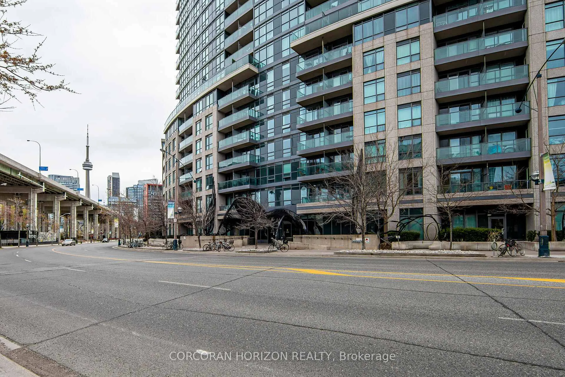 Photo 2 of Unit 2108, 231 Fort York Boulevard, Toronto, Niagara — HOMEH