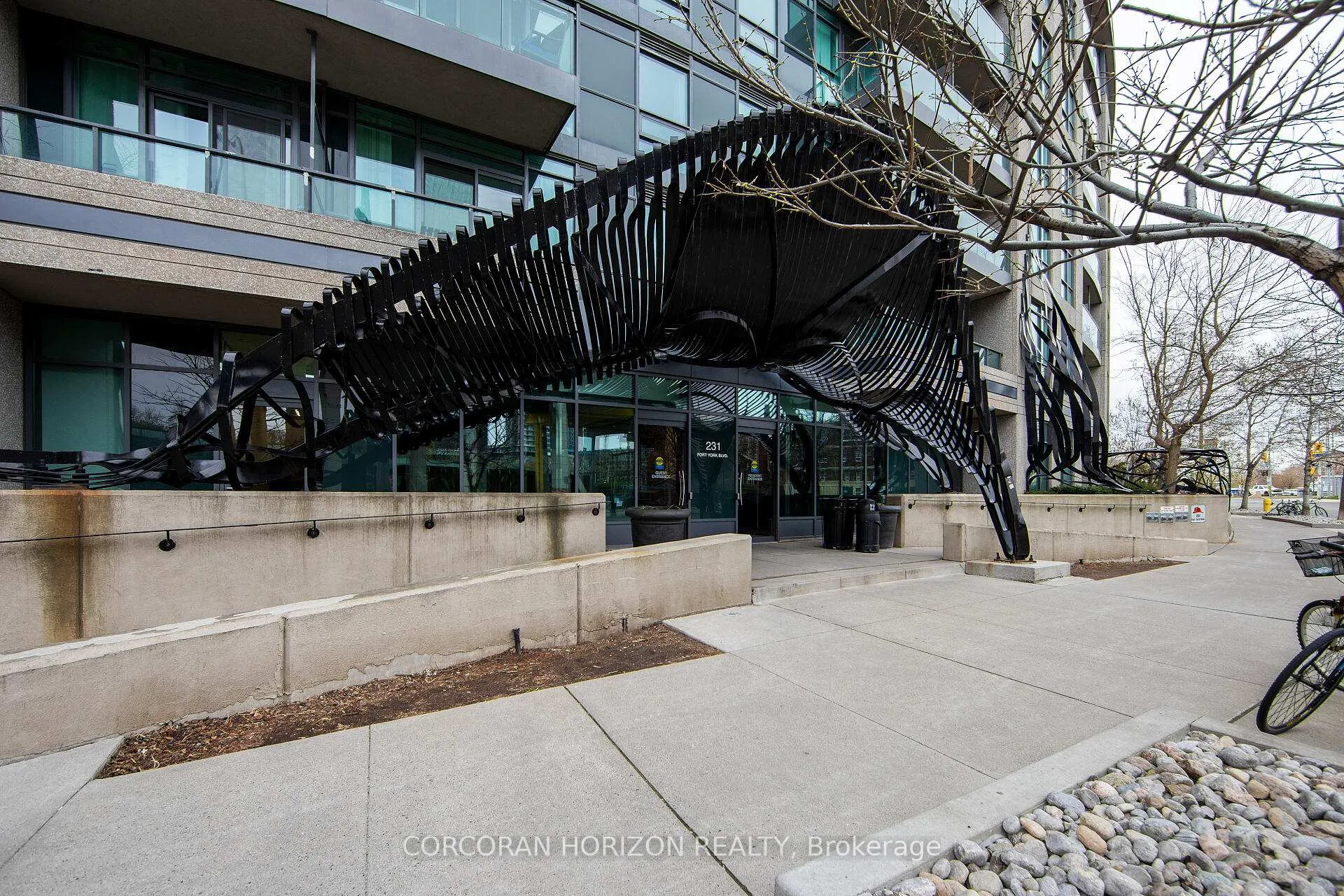 Photo 3 of Unit 2108, 231 Fort York Boulevard, Toronto, Niagara — HOMEH