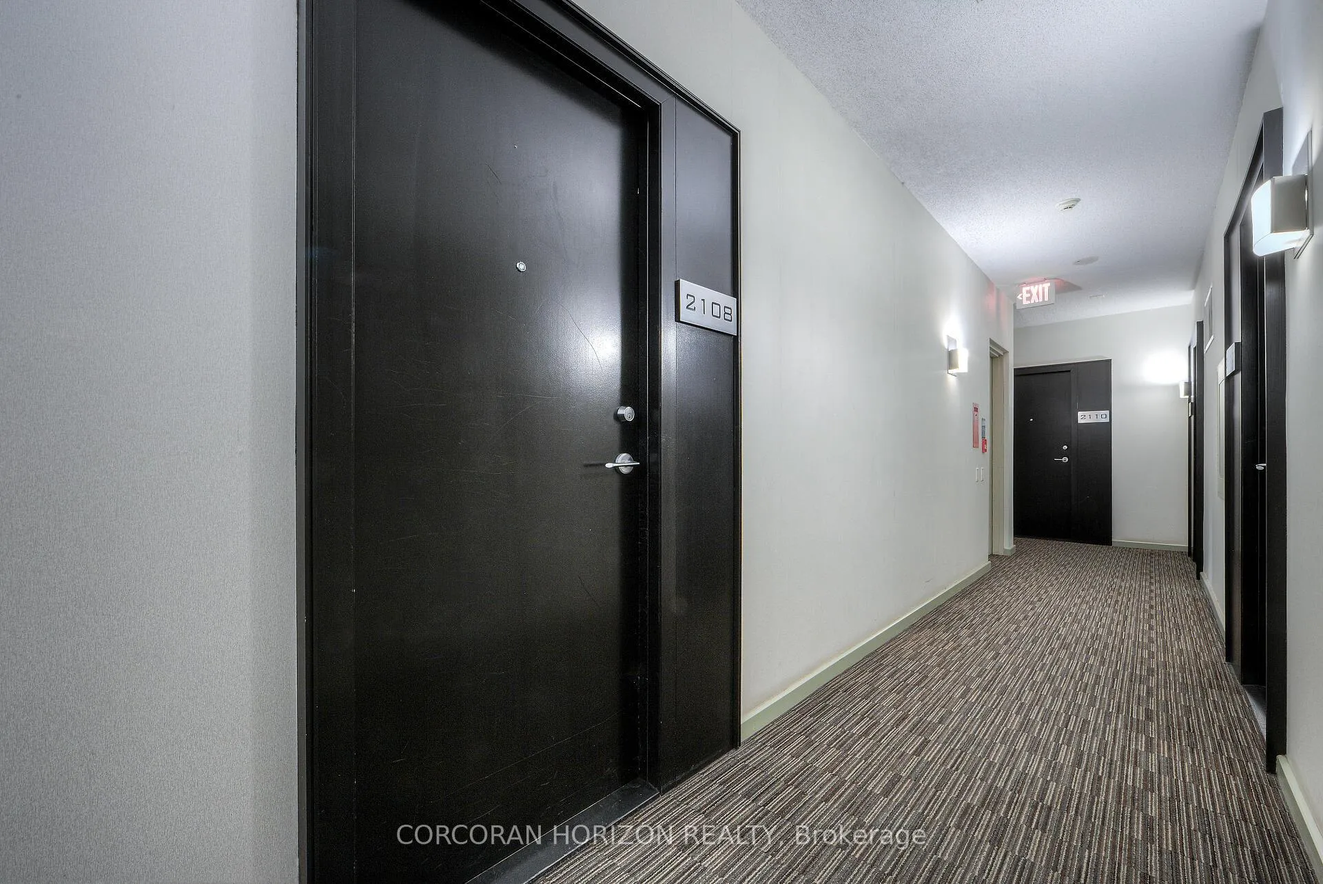 Photo 6 of Unit 2108, 231 Fort York Boulevard, Toronto, Niagara — HOMEH