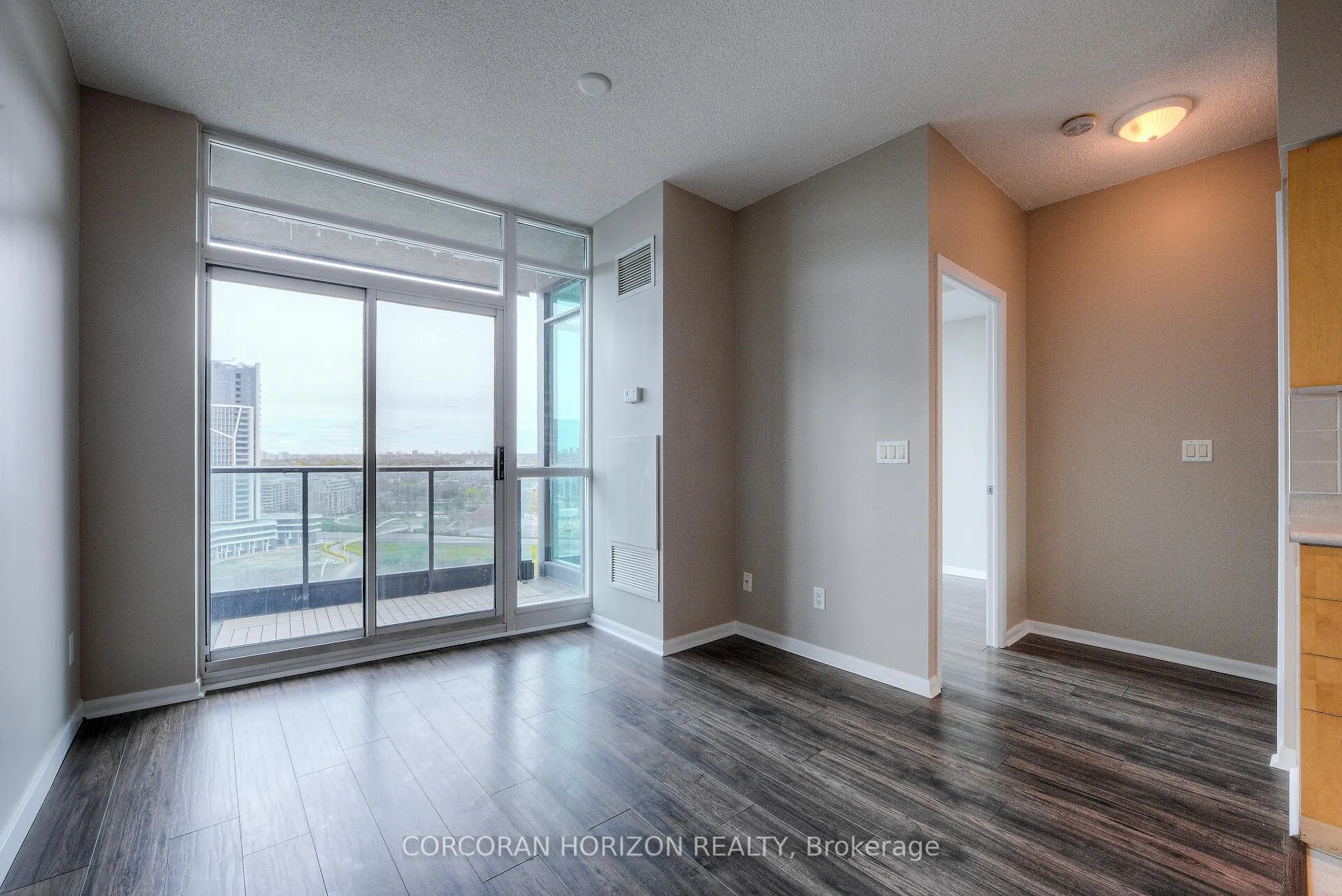 Photo 17 of Unit 2108, 231 Fort York Boulevard, Toronto, Niagara — HOMEH