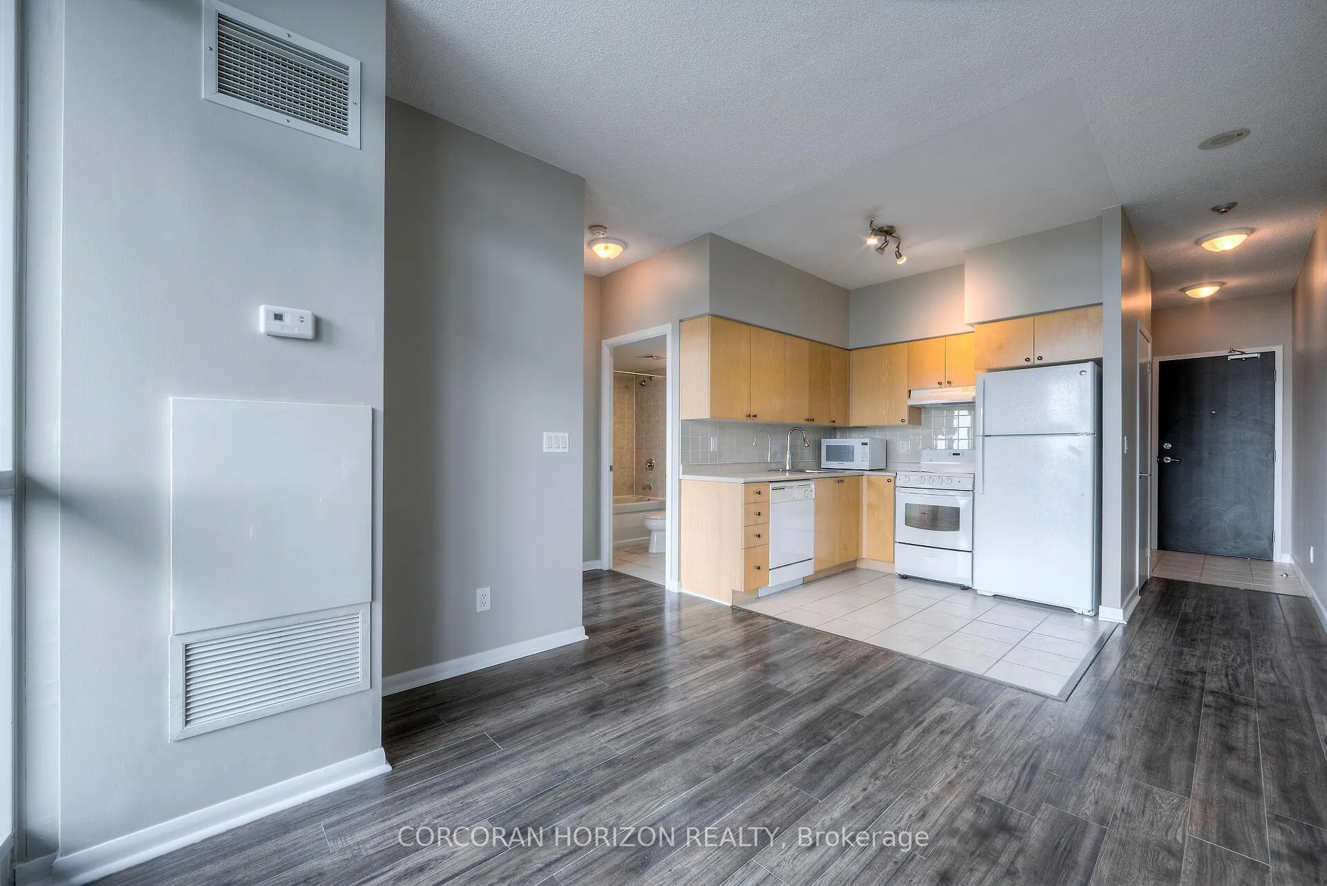 Photo 18 of Unit 2108, 231 Fort York Boulevard, Toronto, Niagara — HOMEH