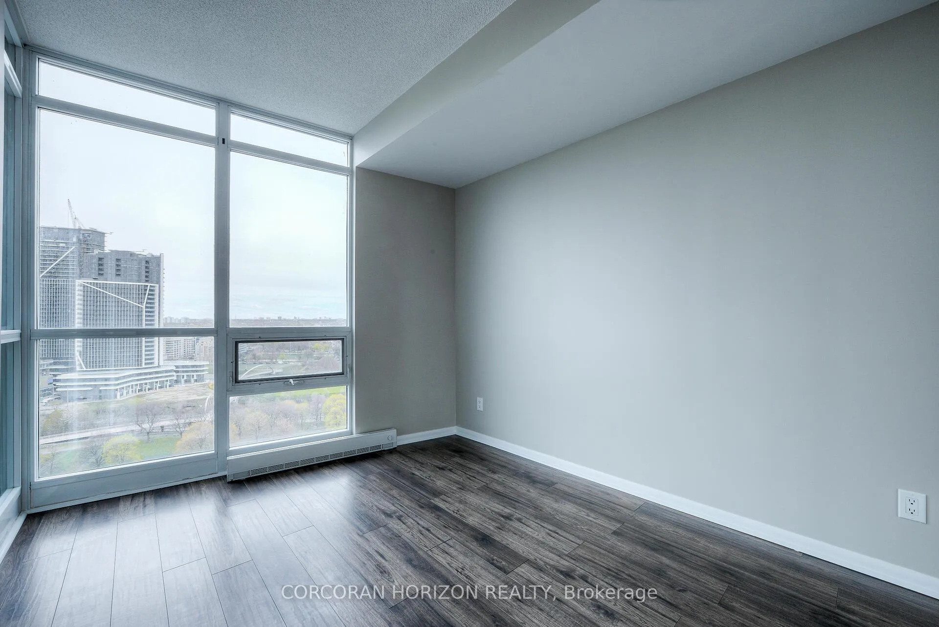 Photo 20 of Unit 2108, 231 Fort York Boulevard, Toronto, Niagara — HOMEH