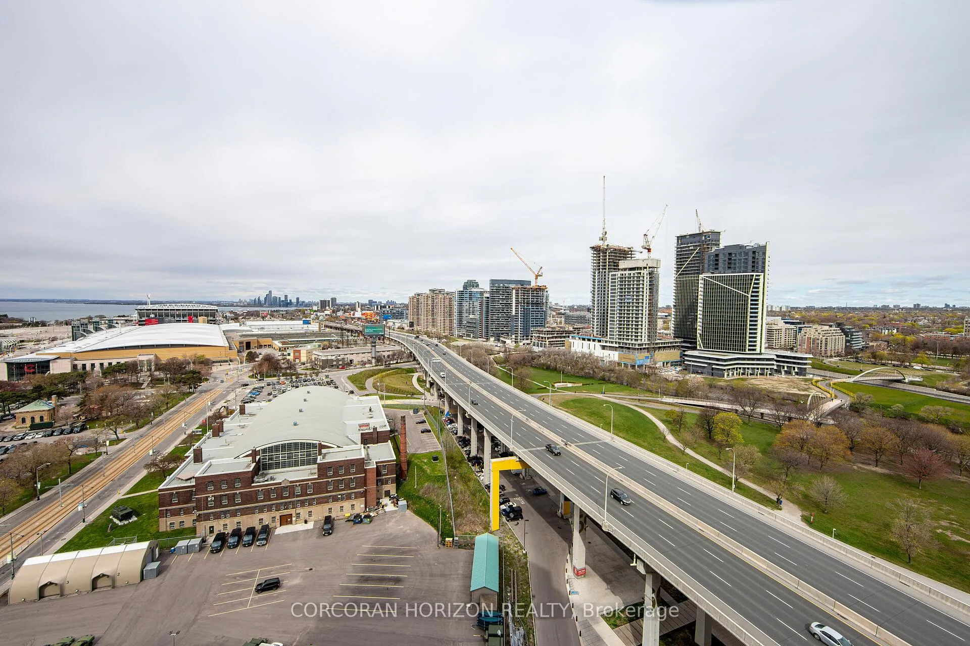 Photo 28 of Unit 2108, 231 Fort York Boulevard, Toronto, Niagara — HOMEH