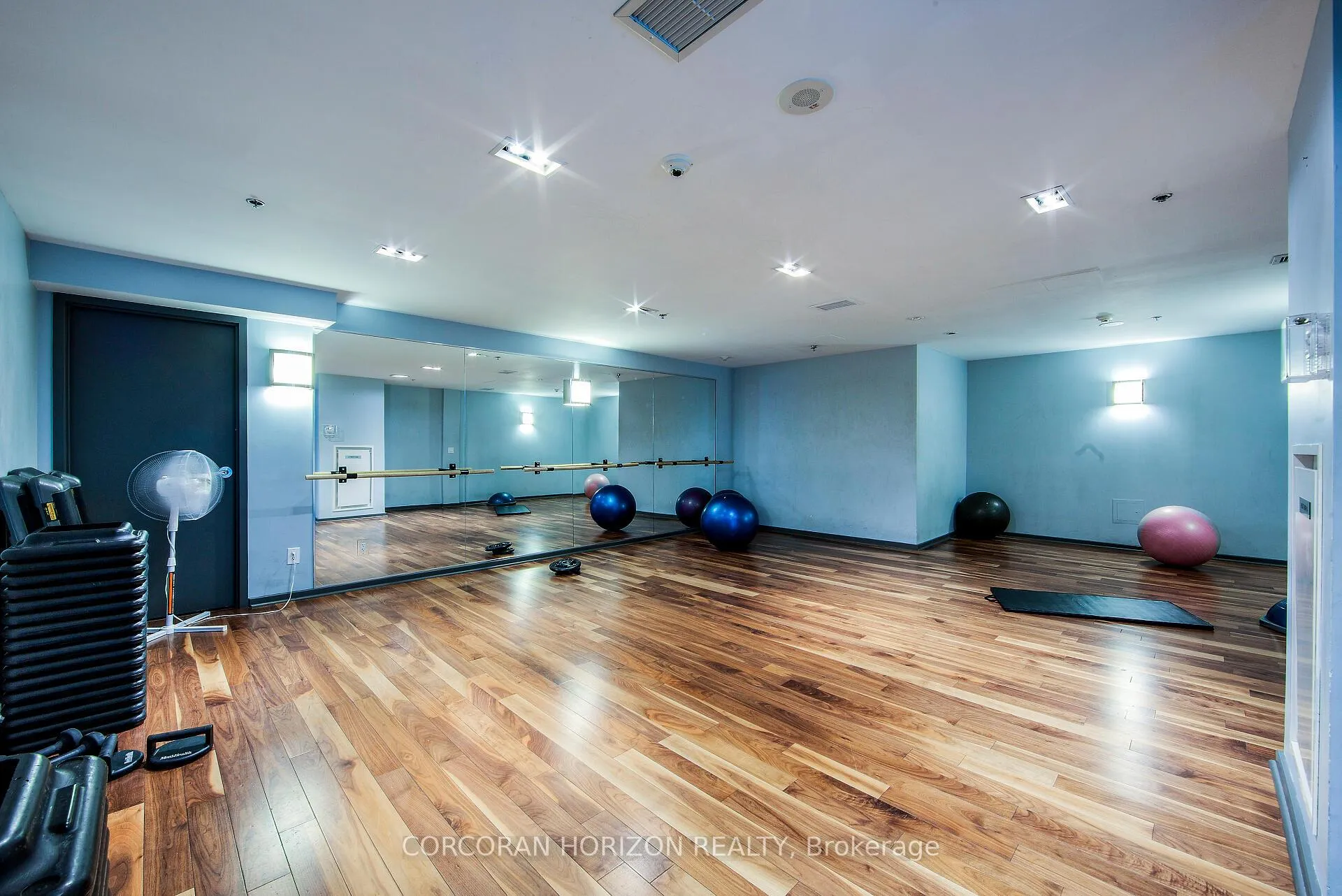 Photo 32 of Unit 2108, 231 Fort York Boulevard, Toronto, Niagara — HOMEH