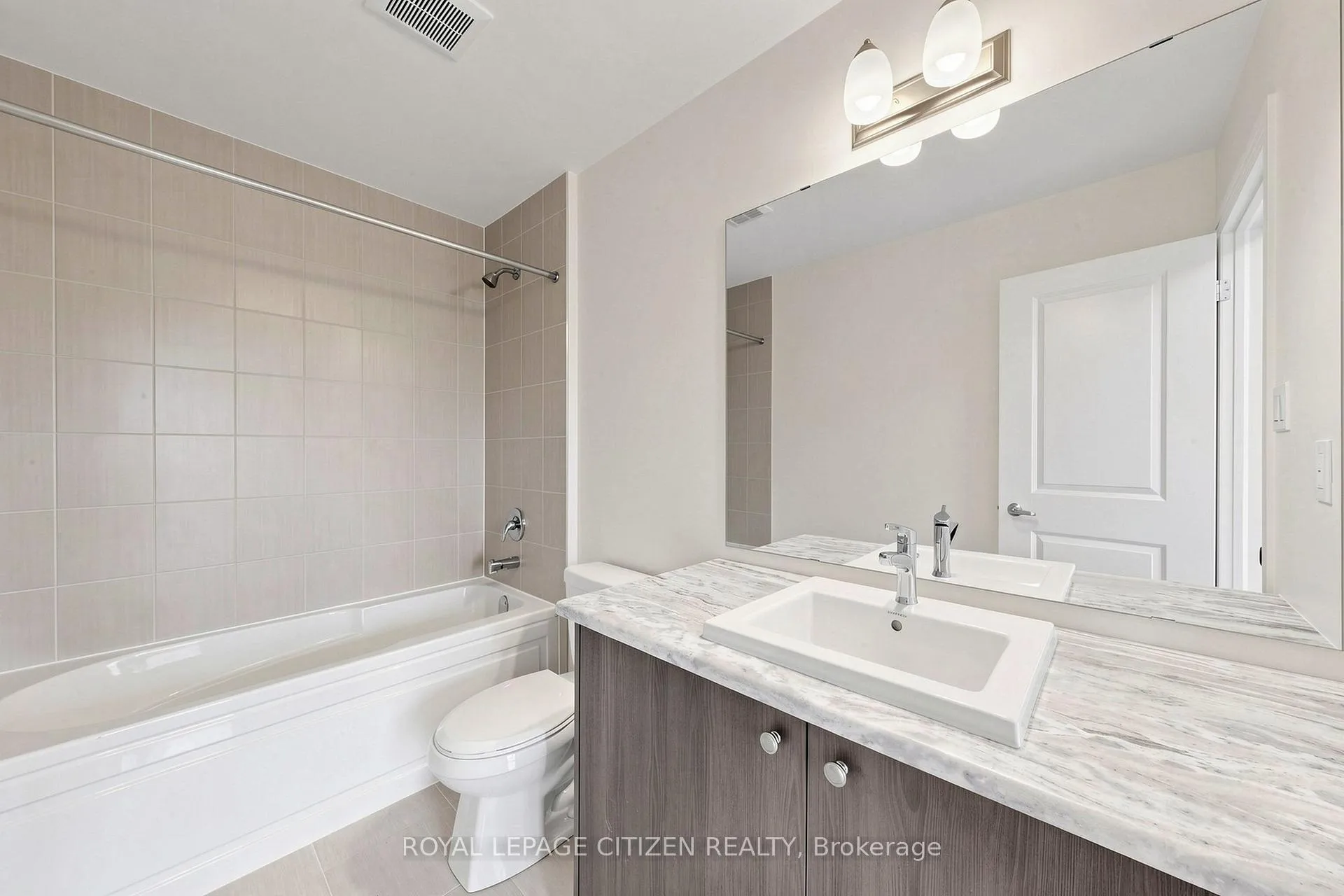 Photo 40 of Lot 17 Wakely Crescent, Clarington, Courtice — HOMEH