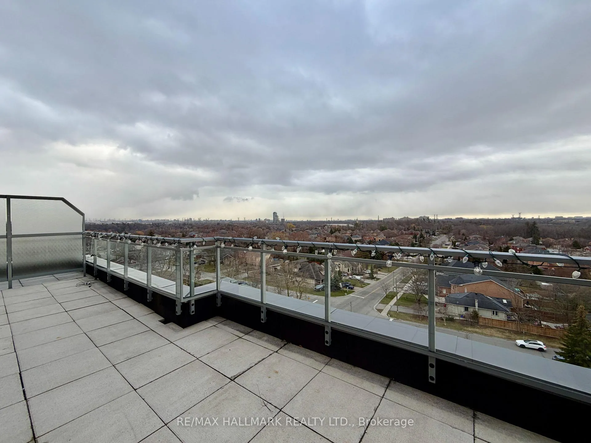 Photo 8 of Unit 909, 7730 Kipling Avenue, Vaughan, Vaughan Grove — HOMEH