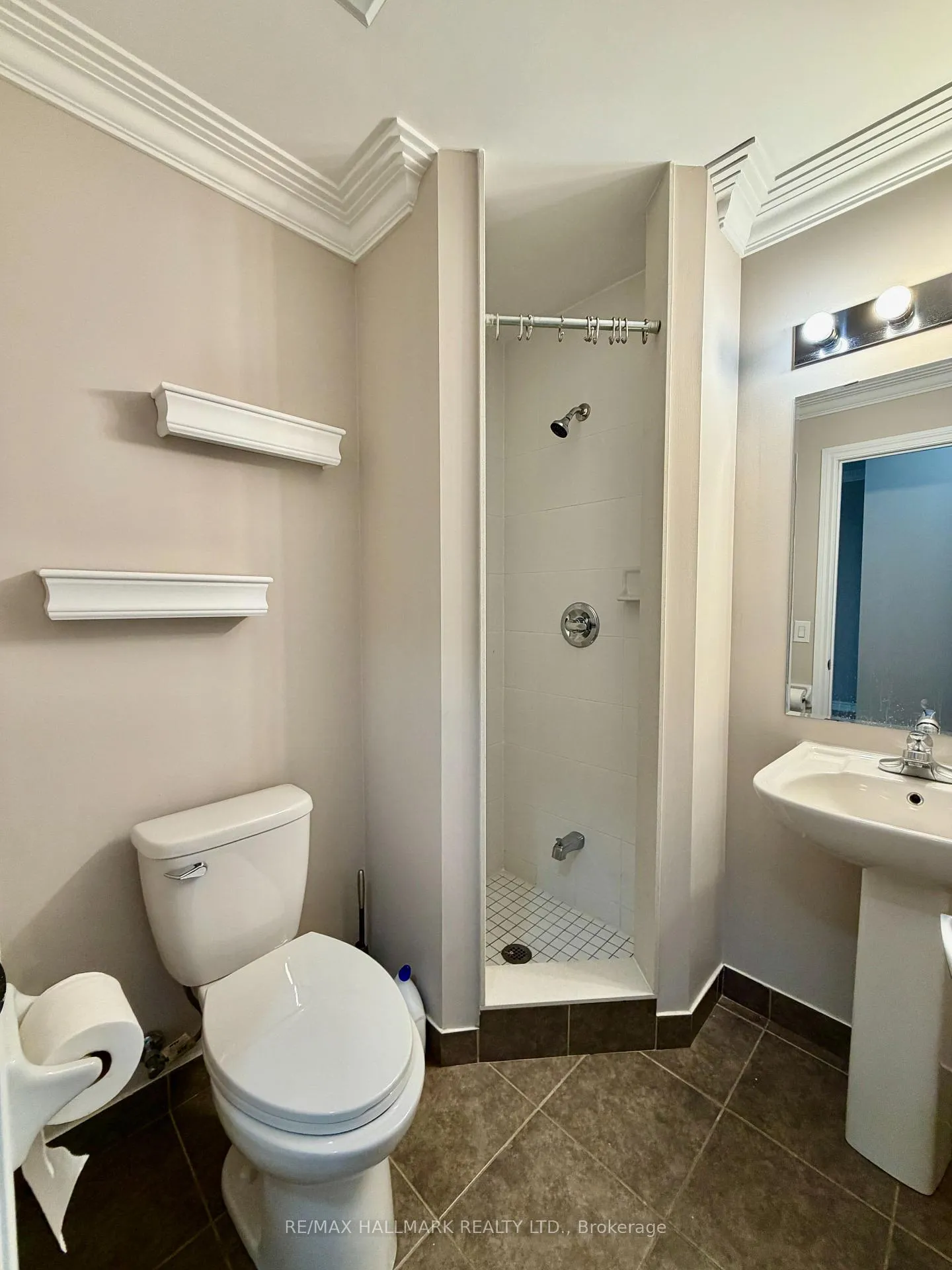 Photo 10 of Unit 909, 7730 Kipling Avenue, Vaughan, Vaughan Grove — HOMEH
