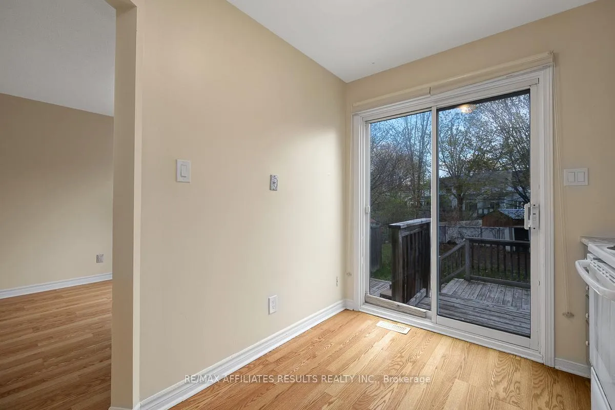 Photo 14 of 31 Ipswich Terrace, Ottawa, Kanata - Morgan's Grant/South March — HOMEH
