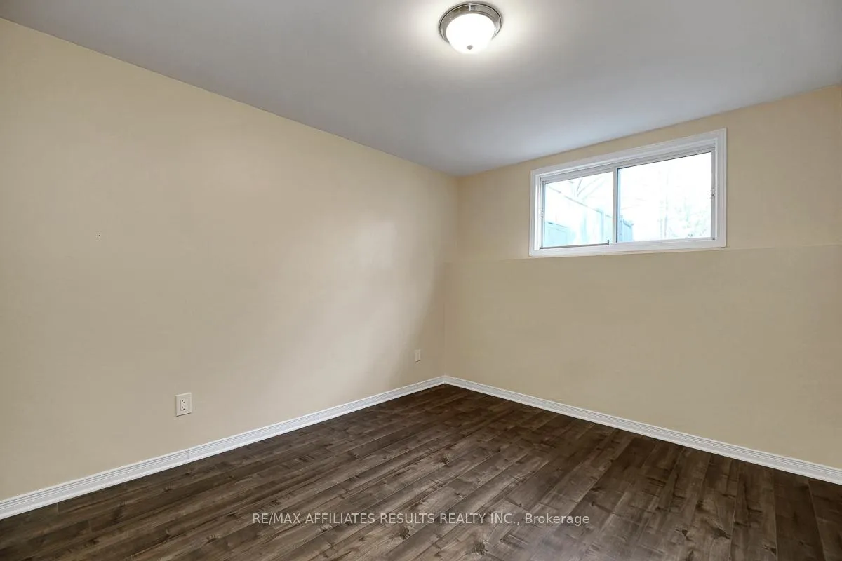 Photo 33 of 31 Ipswich Terrace, Ottawa, Kanata - Morgan's Grant/South March — HOMEH