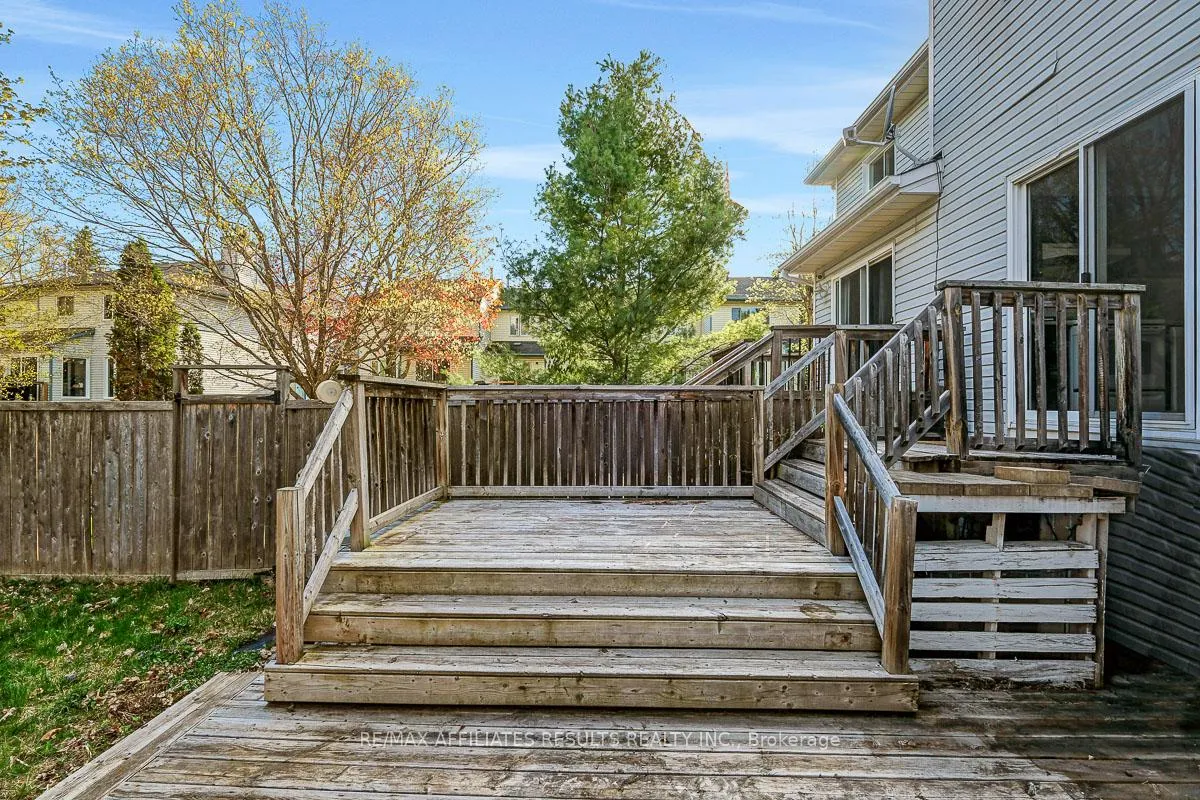 Photo 37 of 31 Ipswich Terrace, Ottawa, Kanata - Morgan's Grant/South March — HOMEH