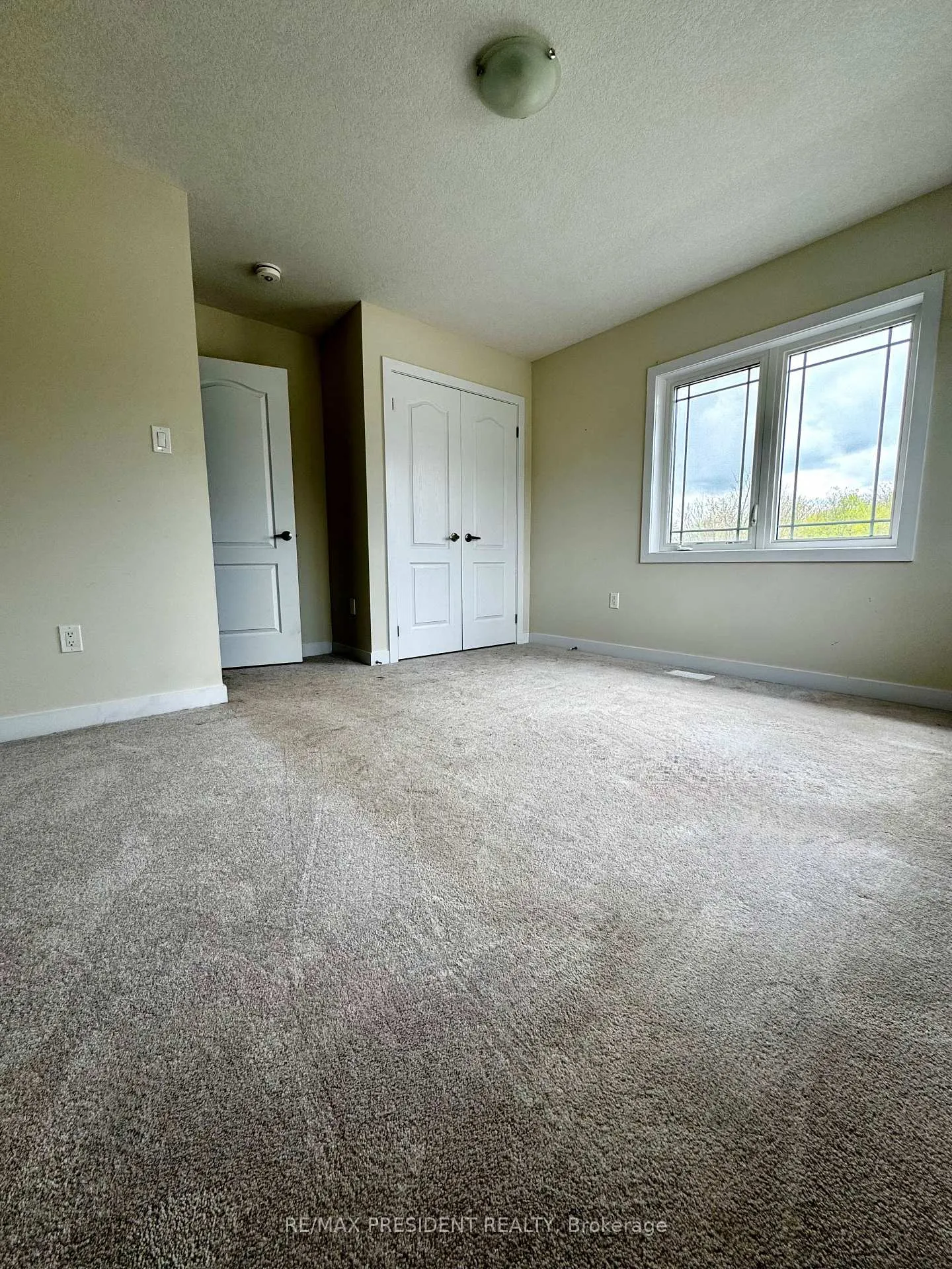 Photo 17 of 167 Stern Drive, Welland, Dain City — HOMEH