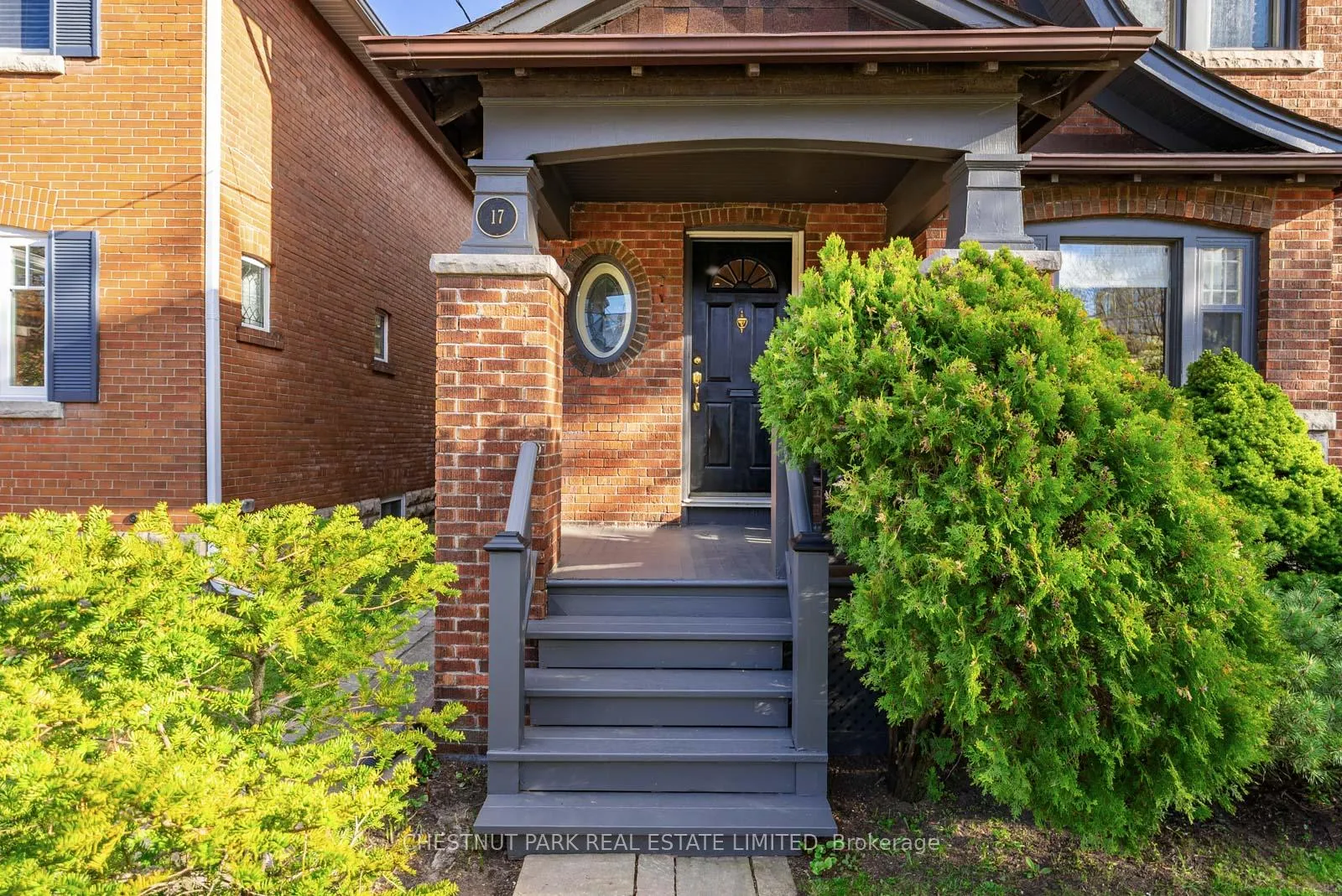 Photo 2 of 17 Glen Stewart Avenue, Toronto, The Beaches — HOMEH
