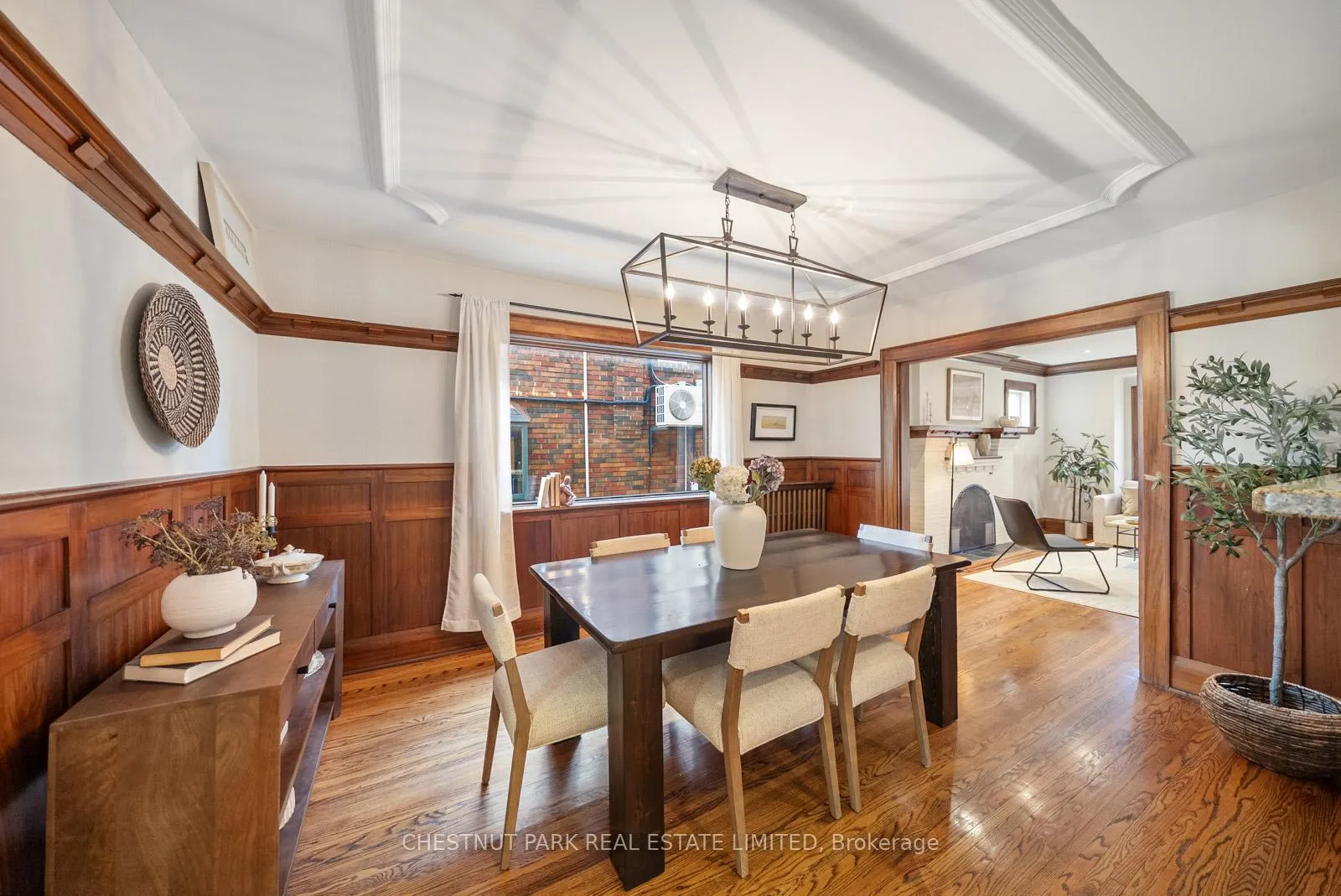 Photo 12 of 17 Glen Stewart Avenue, Toronto, The Beaches — HOMEH