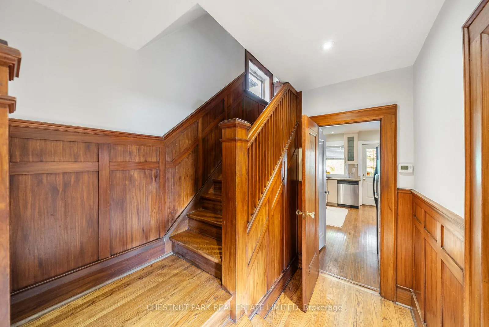 Photo 18 of 17 Glen Stewart Avenue, Toronto, The Beaches — HOMEH