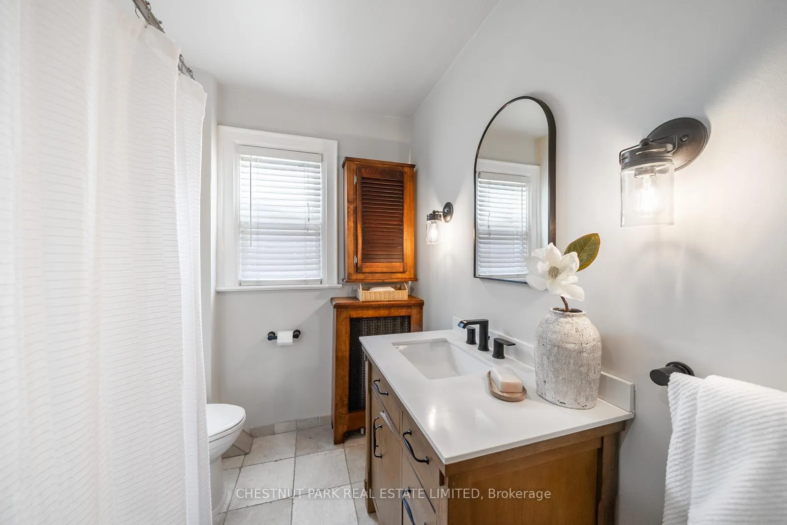 Photo 26 of 17 Glen Stewart Avenue, Toronto, The Beaches — HOMEH