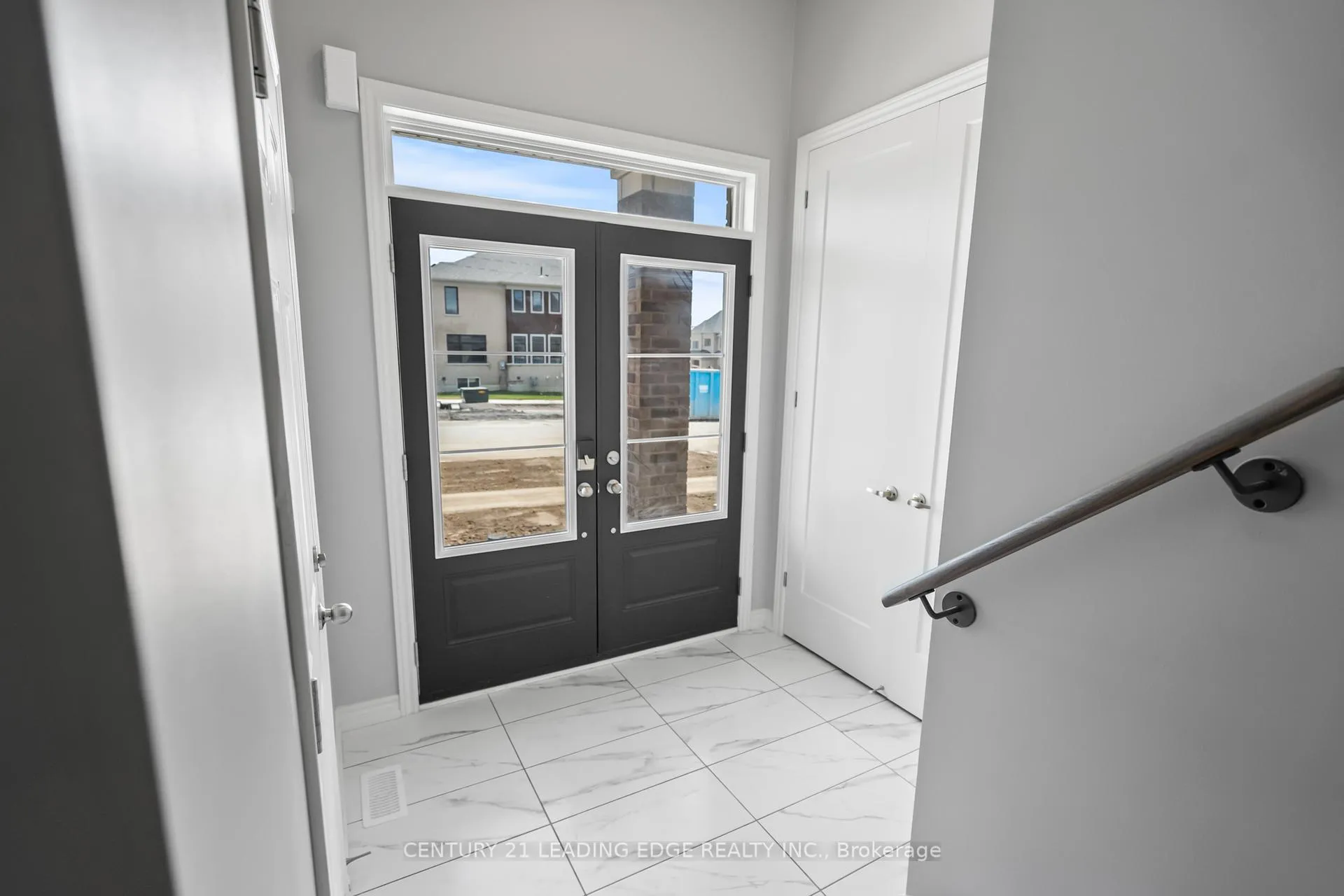 Photo 3 of 1097 Trailsview Avenue, Cobourg — HOMEH