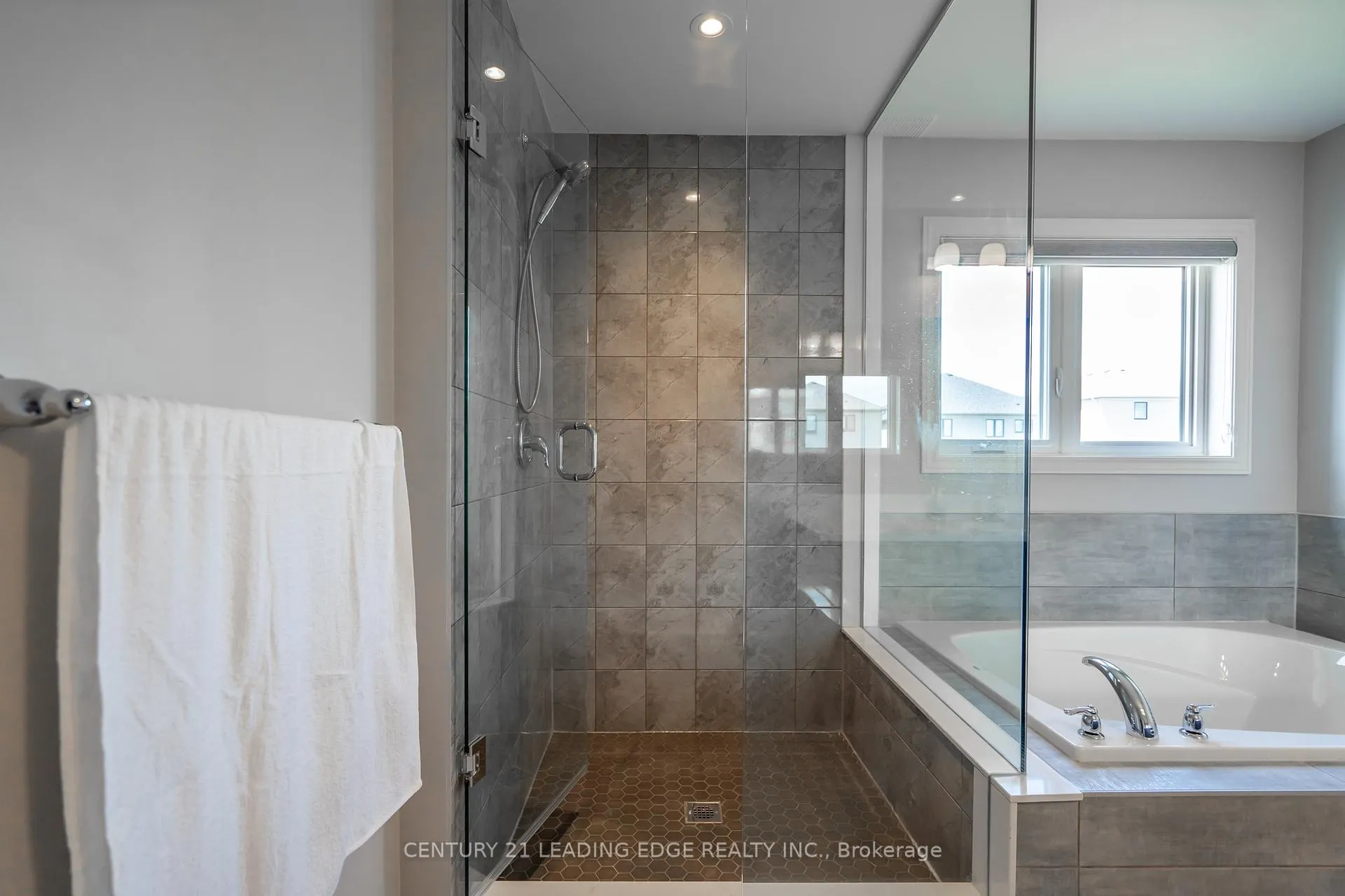 Photo 31 of 1097 Trailsview Avenue, Cobourg — HOMEH