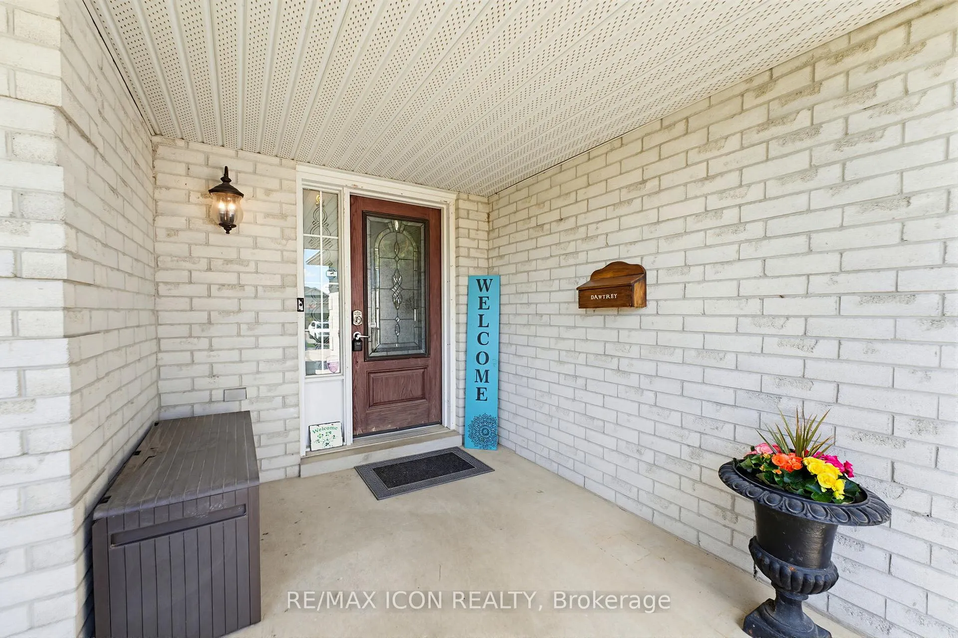 Photo 3 of 29 Watson Crescent, North Dumfries, Ayr — HOMEH