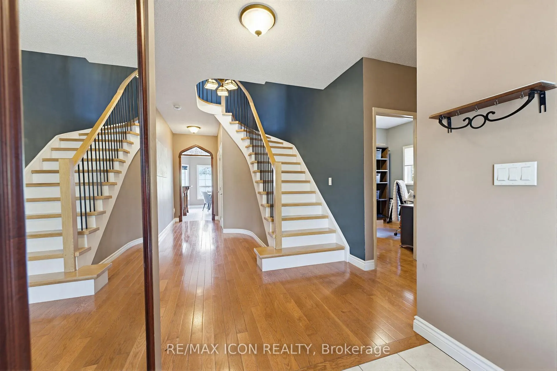 Photo 6 of 29 Watson Crescent, North Dumfries, Ayr — HOMEH