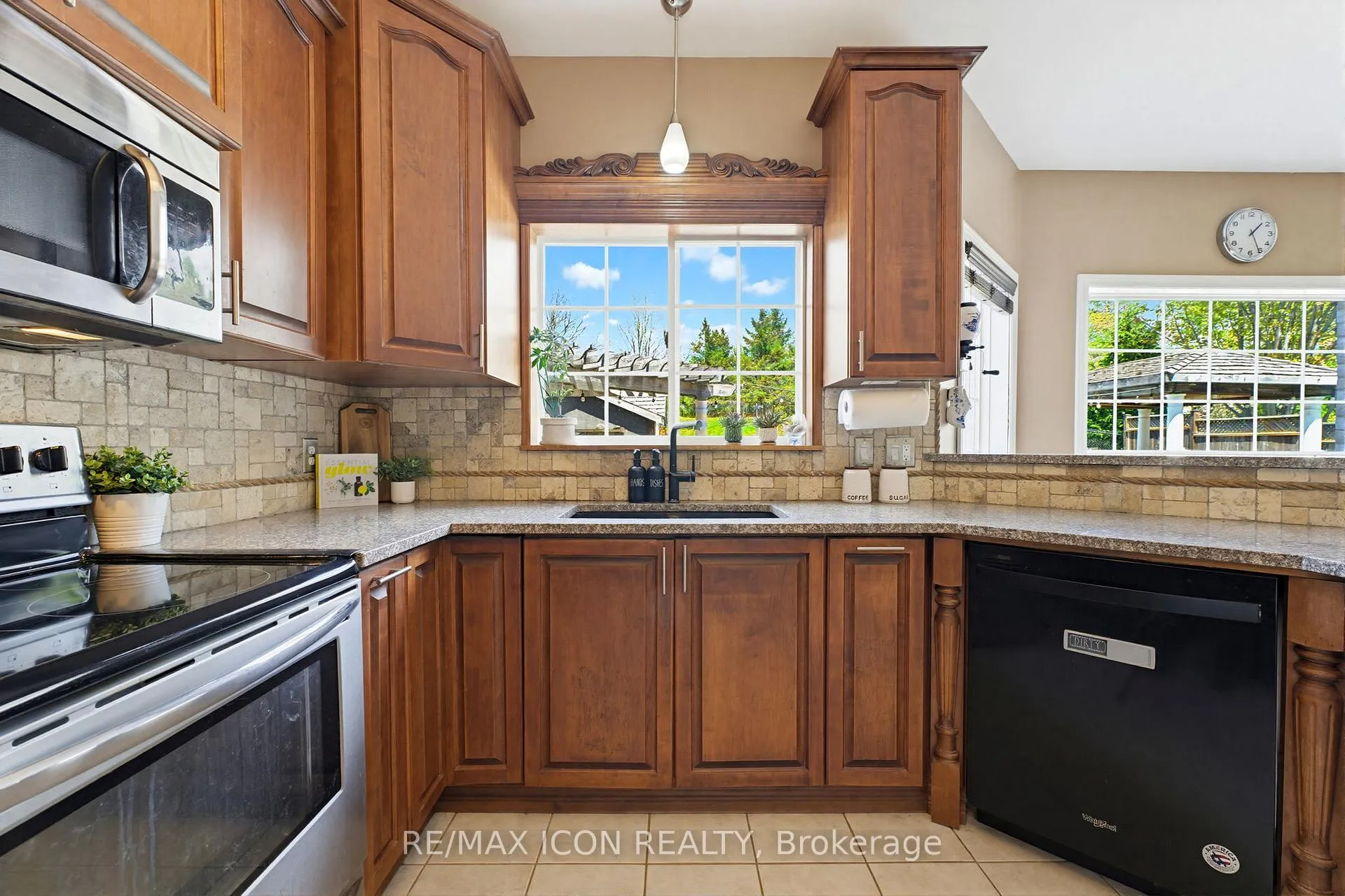Photo 10 of 29 Watson Crescent, North Dumfries, Ayr — HOMEH