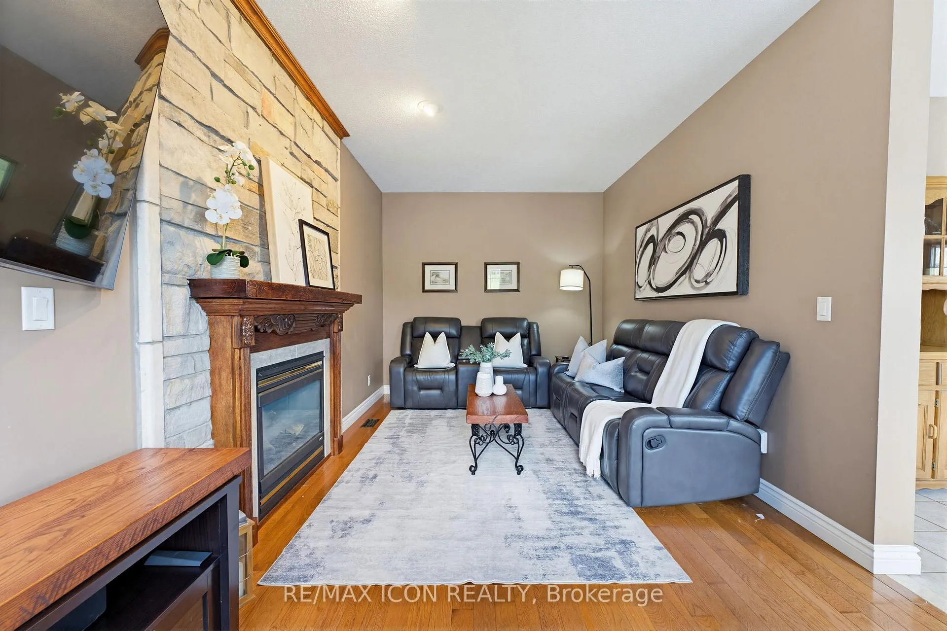 Photo 14 of 29 Watson Crescent, North Dumfries, Ayr — HOMEH