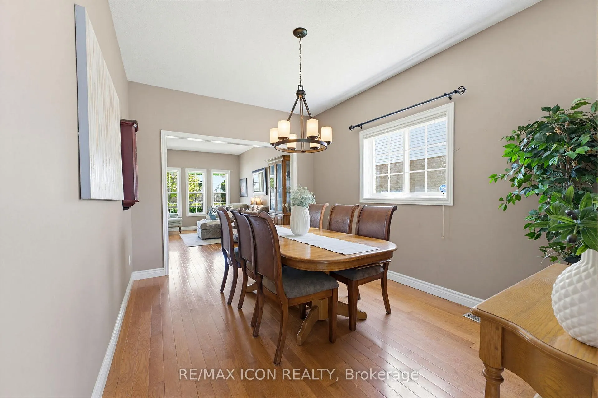 Photo 17 of 29 Watson Crescent, North Dumfries, Ayr — HOMEH