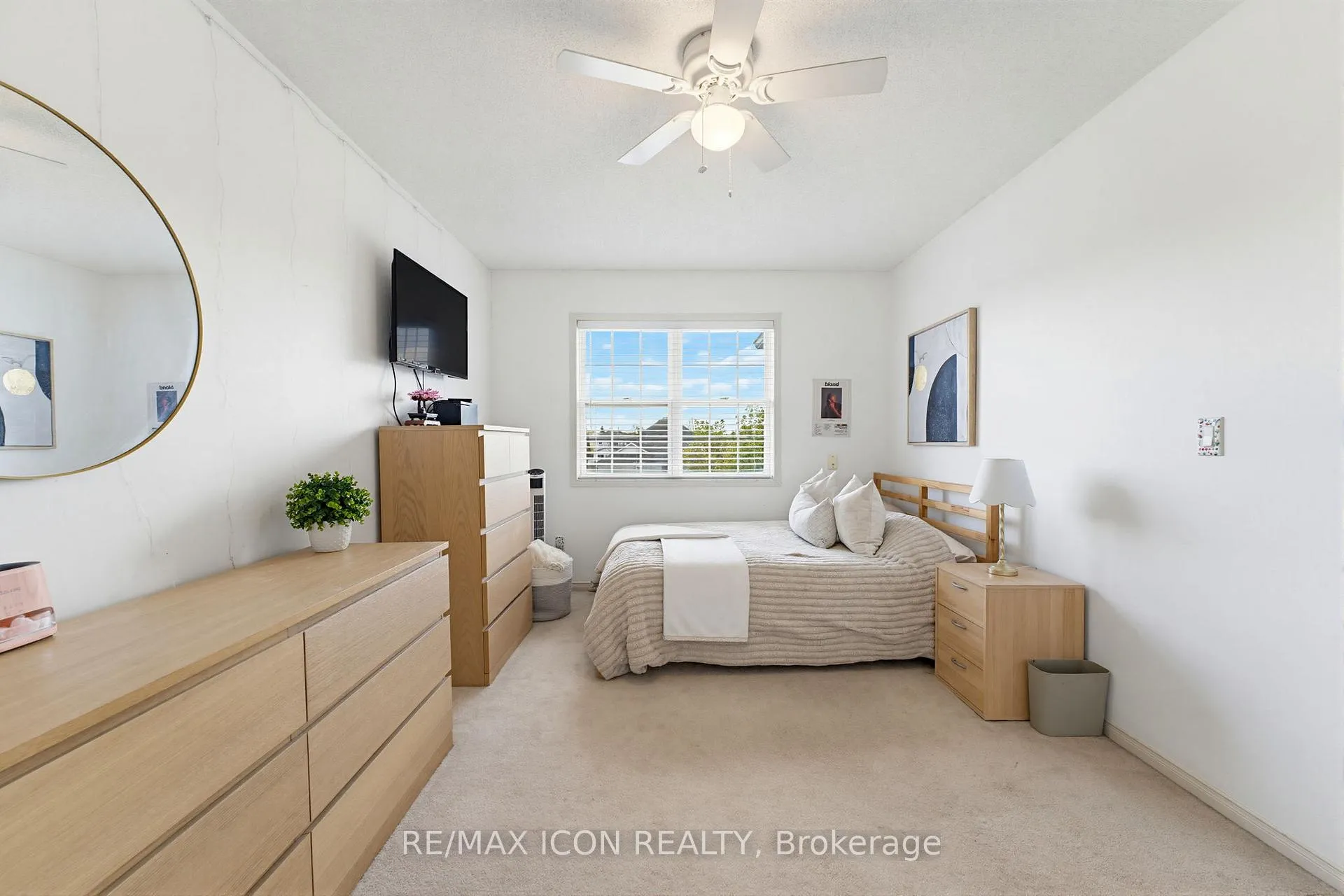 Photo 27 of 29 Watson Crescent, North Dumfries, Ayr — HOMEH