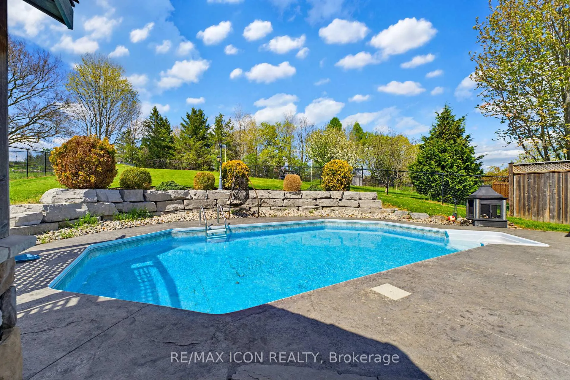 Photo 43 of 29 Watson Crescent, North Dumfries, Ayr — HOMEH
